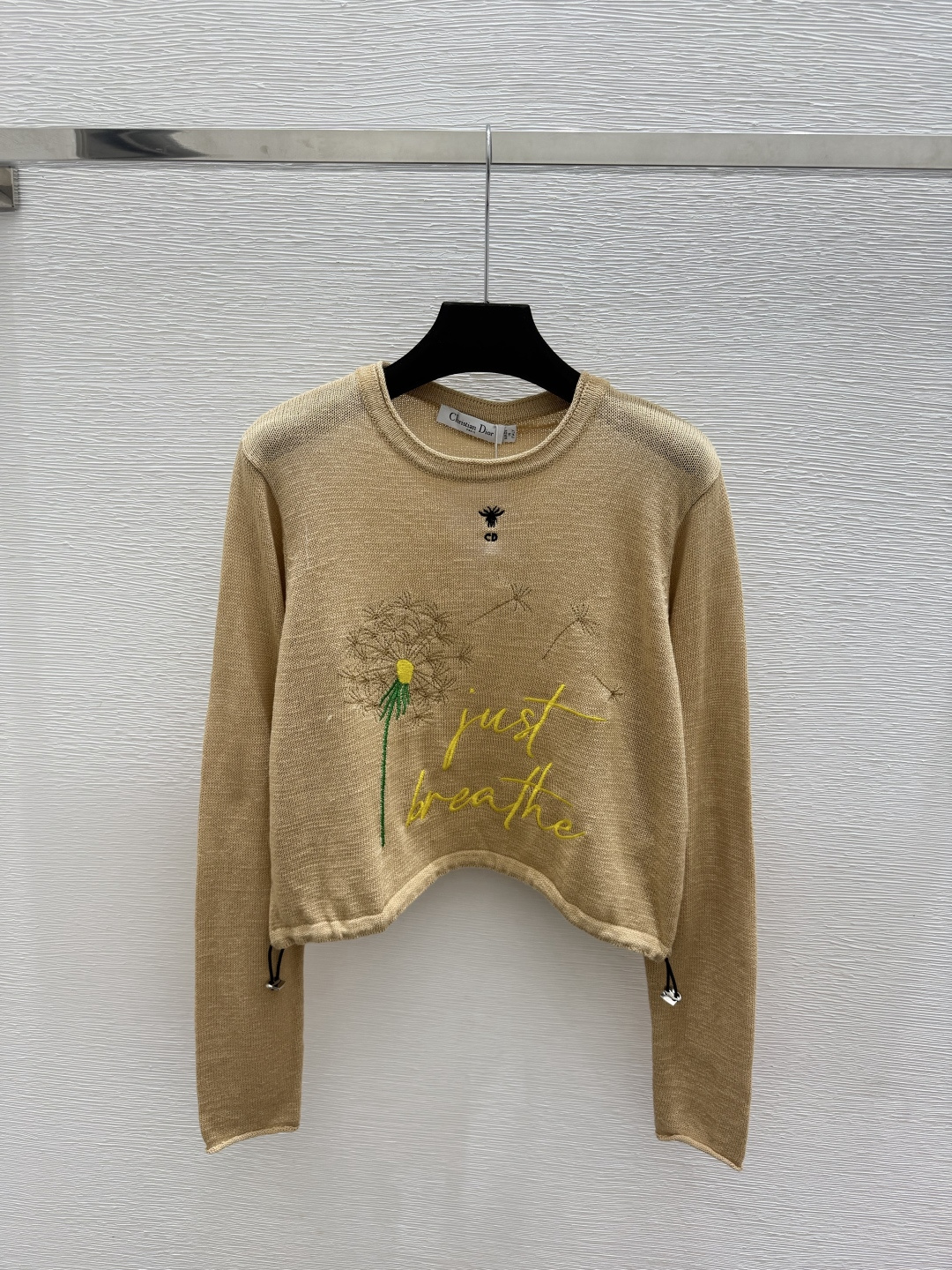 🆕D家🆕  早秋新款 撞色蒲公英圆领针织长袖 颜色：白色 卡其 尺码：36.38.40