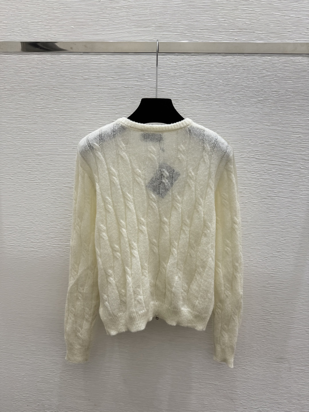 🆕P家🆕  早秋新款 纯色简约圆领针织长袖开衫 颜色：杏色 咖啡  尺码：36.38.40