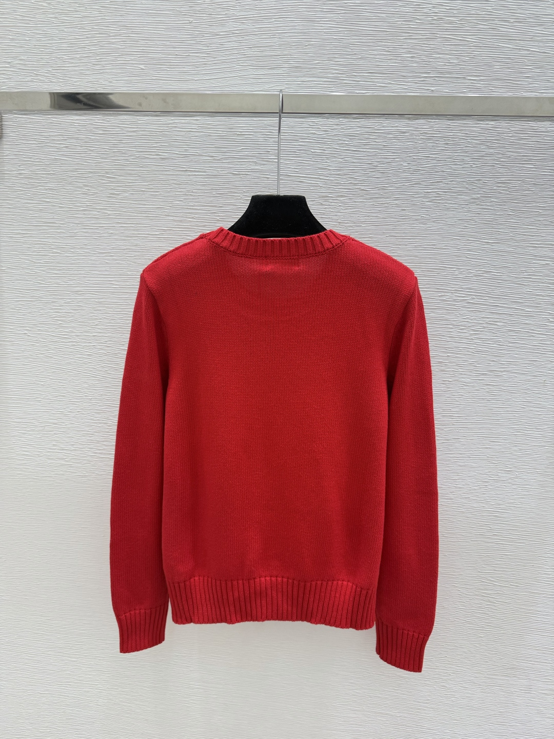 🆕PO家🆕  早秋新款  撞色小熊提花圆领针织长袖 颜色：红色 尺码：36.38.40 👉