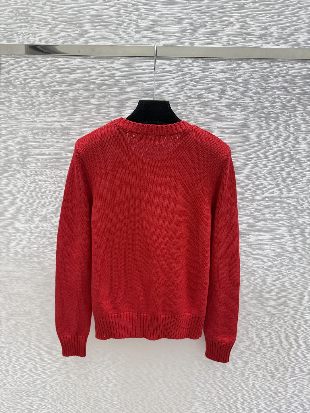 🆕PO家🆕  早秋新款  撞色小熊提花圆领针织长袖 颜色：红色 尺码：36.38.40 👉