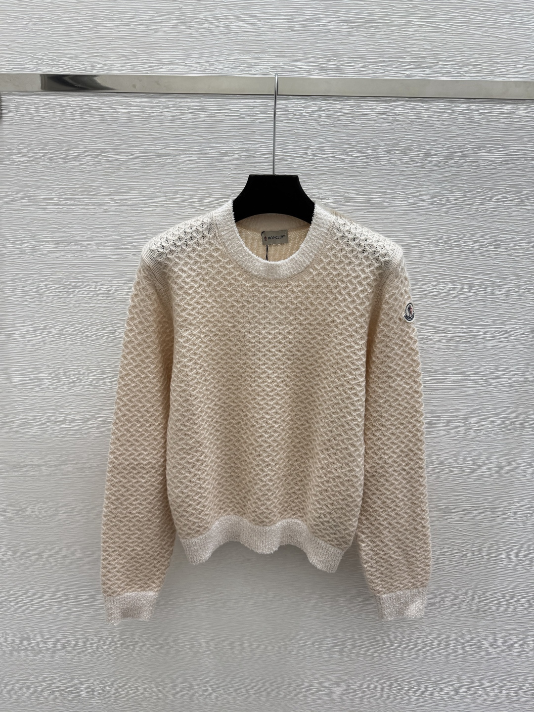🆕MO家🆕  早秋新款  纯色简约圆领针织长袖 颜色：杏色 粉色 咖啡 尺码：36.38.40      