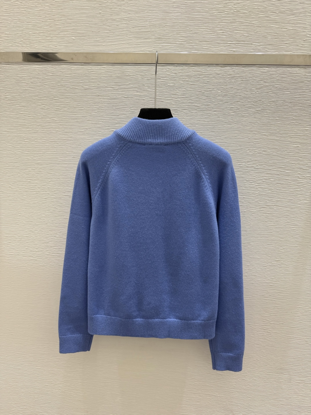 🆕US家🆕  早秋新款  撞色小柴人圆领针织长袖开衫 颜色：蓝色 咖啡 尺码：36.38.40      