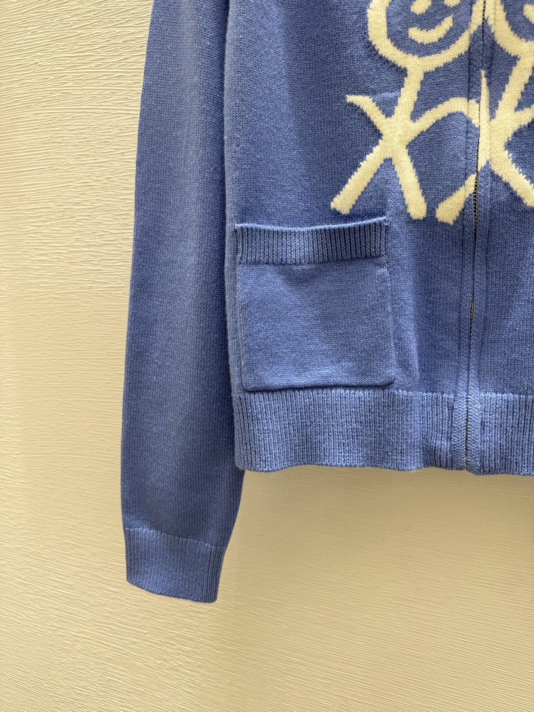 🆕US家🆕  早秋新款  撞色小柴人圆领针织长袖开衫 颜色：蓝色 咖啡 尺码：36.38.40      