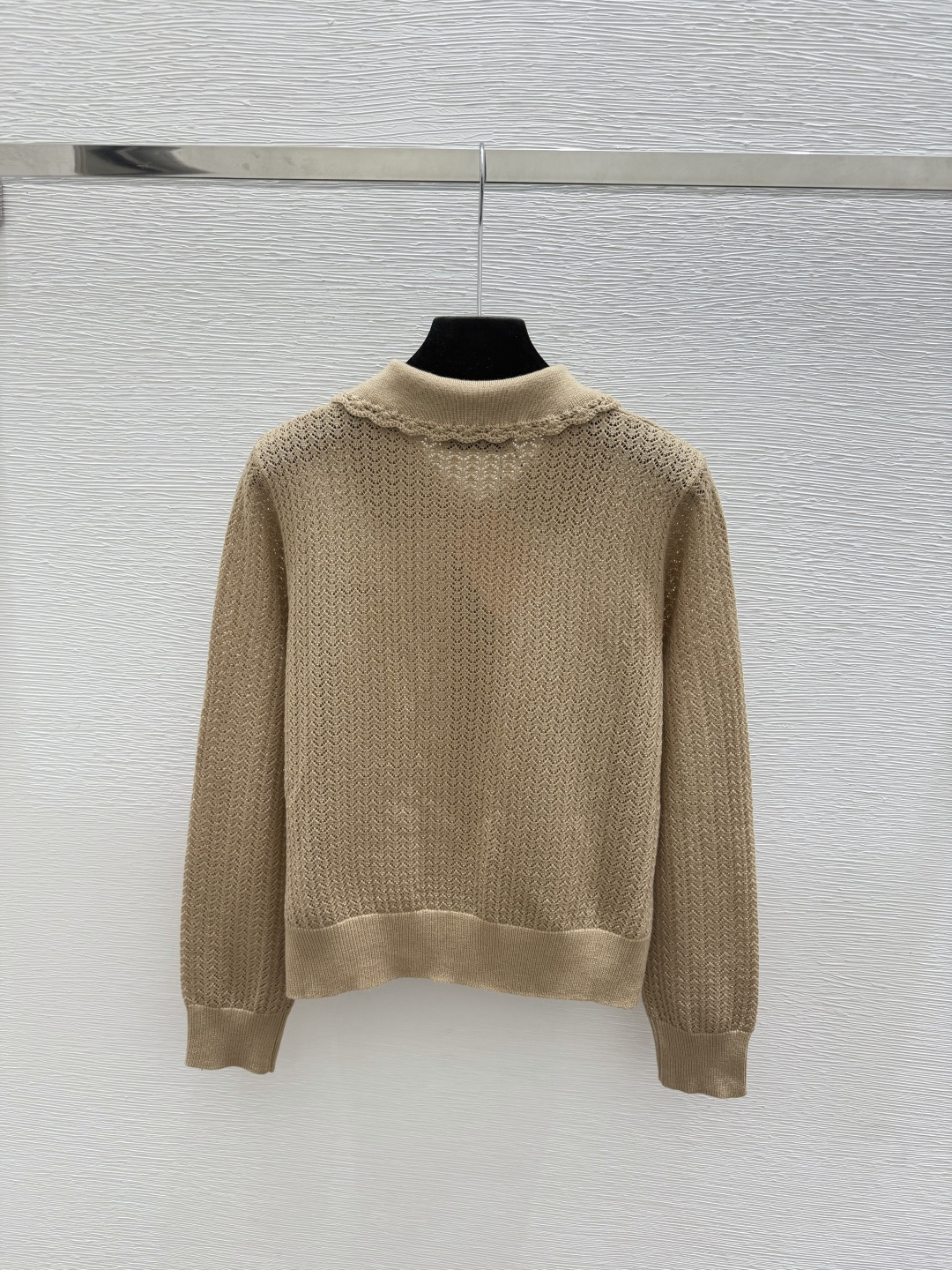 🆕M家🆕  早秋新款  纯色简约翻领针织长袖开衫 颜色：卡其 灰色 尺码：36.38.40     