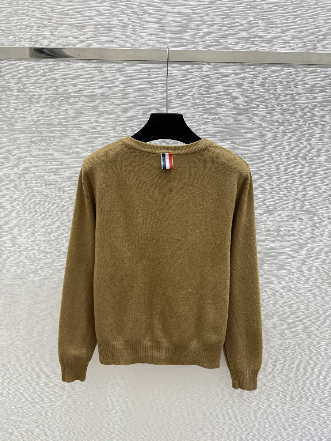 🆕TB家🆕  早秋新款  撞色简约圆领针织长袖开衫 颜色：杏色 咖啡 尺码：36.38.40     
