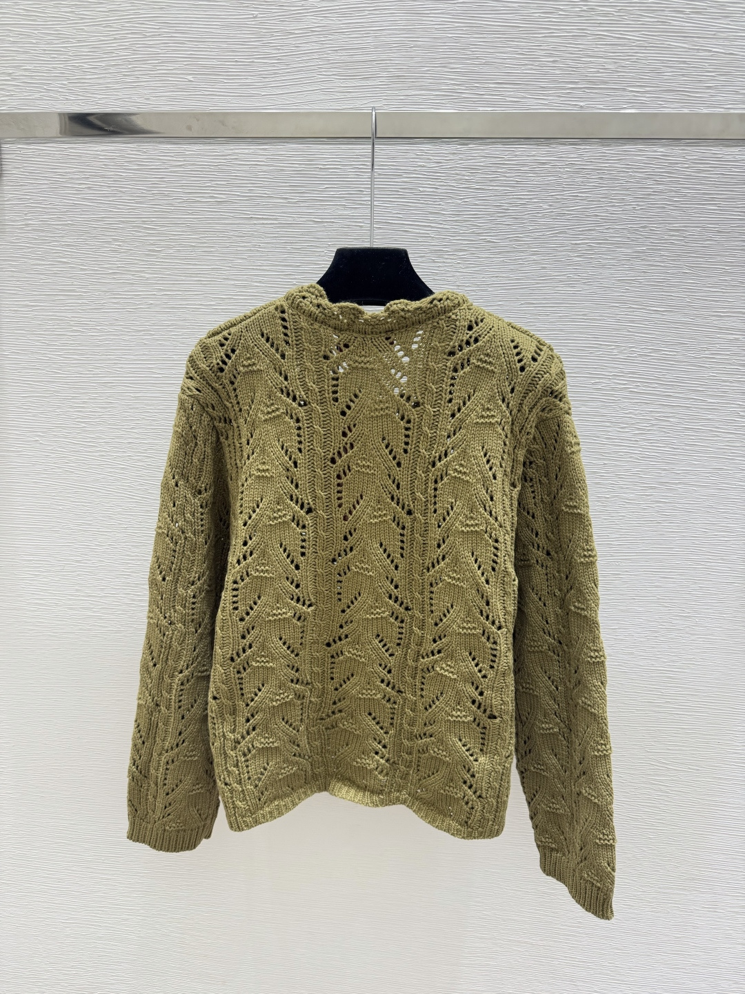 🆕G家🆕  早秋新款  纯色简约圆领针织长袖开衫 颜色：杏色 绿色 尺码：36.38.40     