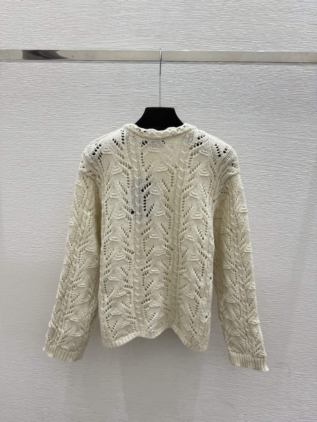 🆕G家🆕  早秋新款  纯色简约圆领针织长袖开衫 颜色：杏色 绿色 尺码：36.38.40     