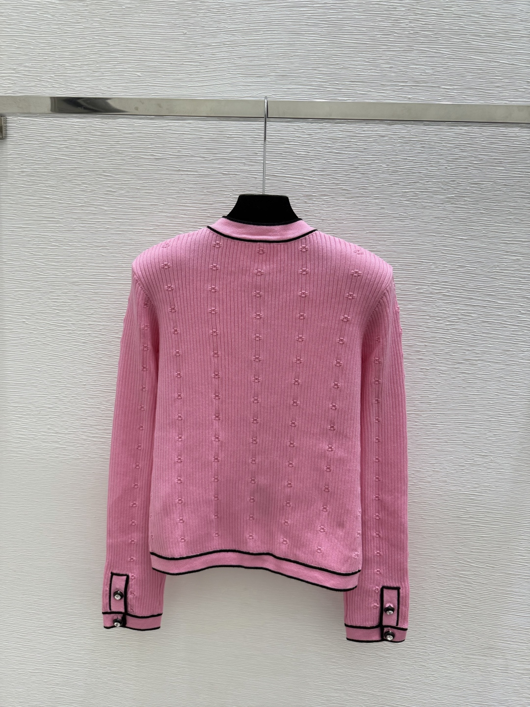 🆕CH家🆕  早秋新款  撞色简约圆领针织长袖开衫 颜色：粉色 尺码：36.38.40     