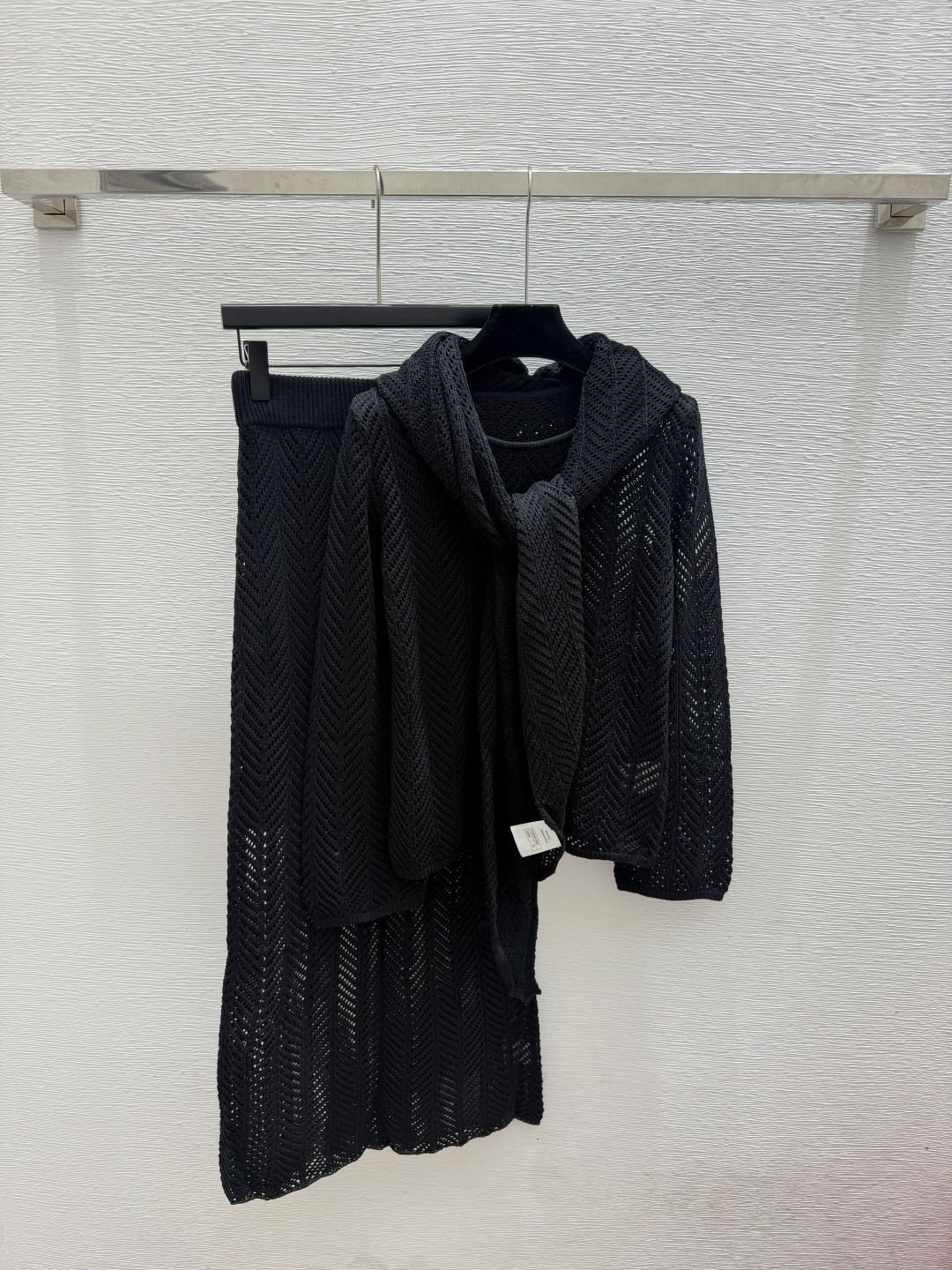 套 🆕CH家🆕  早秋新款  纯色简约针织套装 颜色：杏色 黑色 尺码：36.38.40     