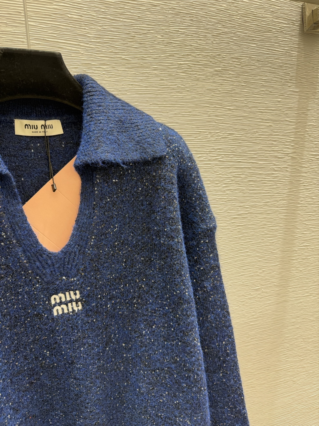 🆕M家🆕  早秋新款  纯色简约翻领针织长袖 颜色：宝蓝 尺码：36.38.40      