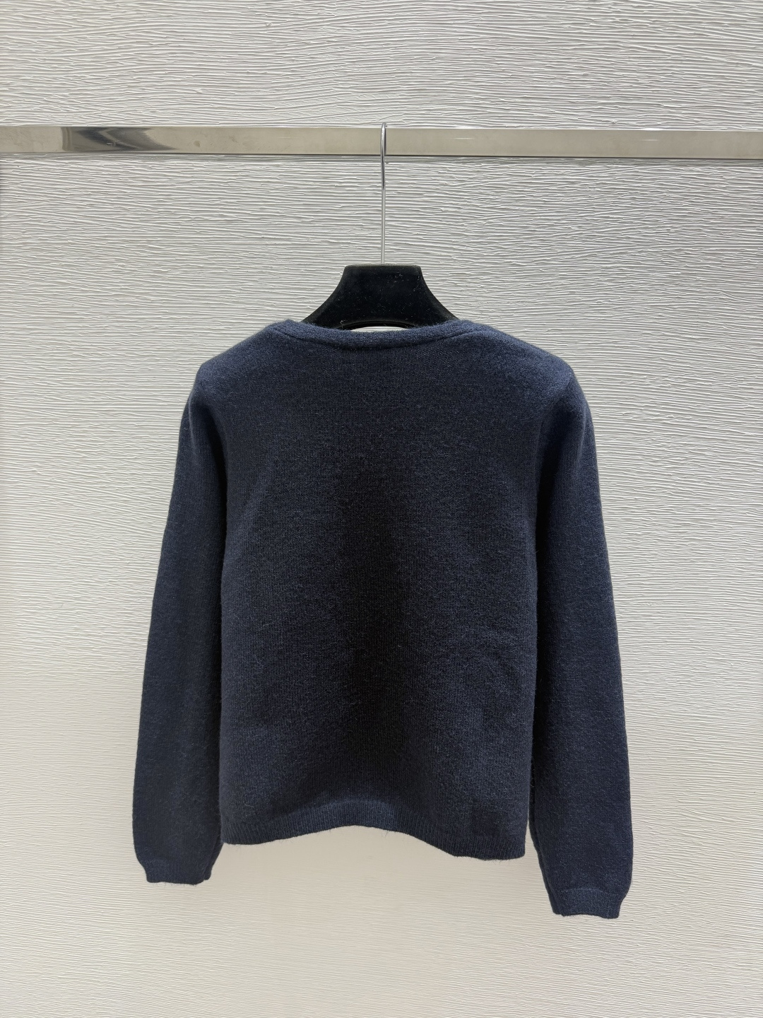 🆕D家🆕  早秋新款  撞色花卉假两件圆领针织长袖开衫 颜色：灰色 宝蓝 尺码：36.38.40      