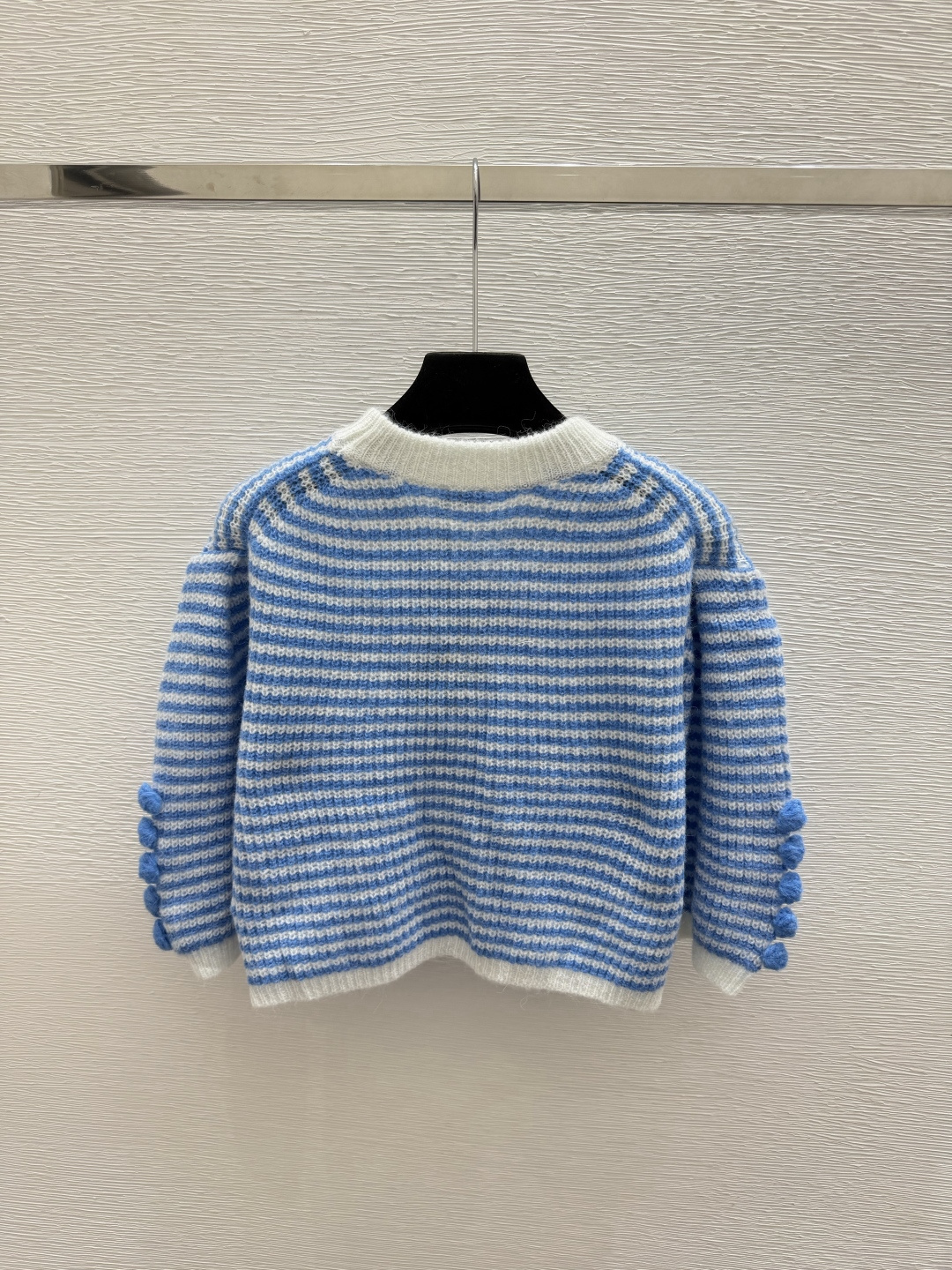 🆕LO家🆕  早秋新款  撞色条纹圆领针织短袖 颜色：红色 蓝色 尺码：36.38.40      
