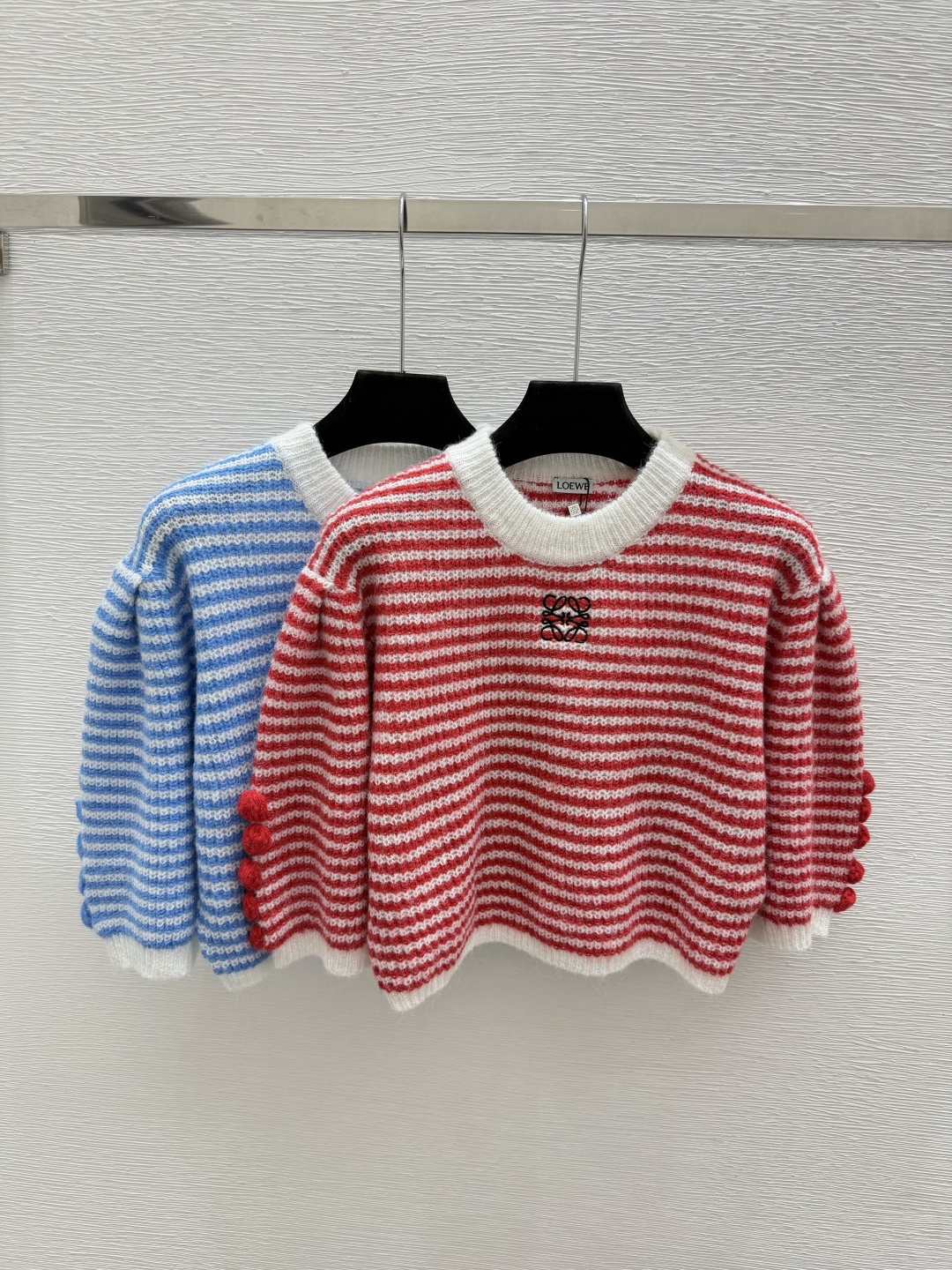 🆕LO家🆕  早秋新款  撞色条纹圆领针织短袖 颜色：红色 蓝色 尺码：36.38.40      