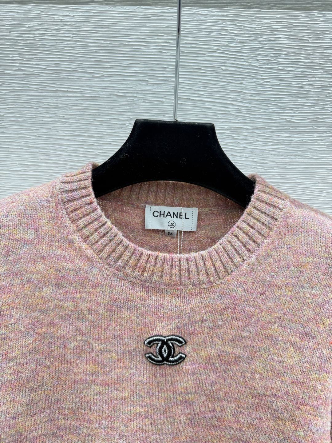 🆕CH家🆕  早秋新款  纯色简约圆领针织长袖 颜色：粉色 灰色 尺码：36.38.40      