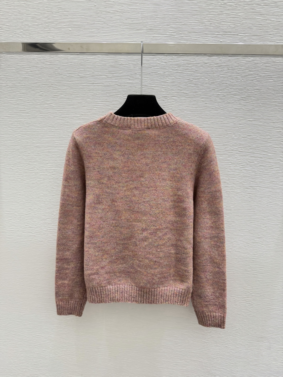 🆕CH家🆕  早秋新款  纯色简约圆领针织长袖 颜色：粉色 灰色 尺码：36.38.40      