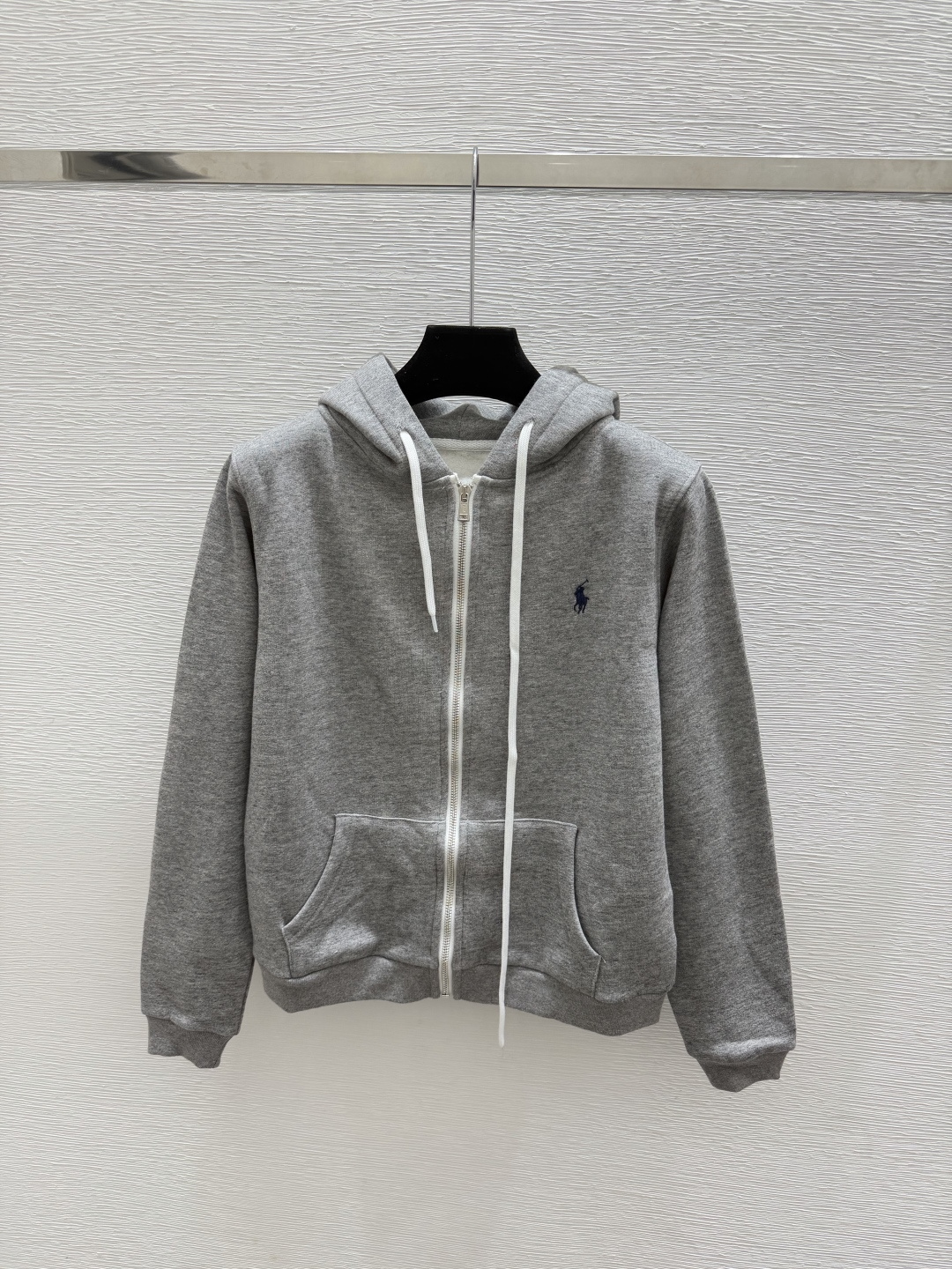 🆕PO家🆕  早秋新款  纯色简约连帽长袖开衫 颜色：灰色 尺码：36.38.40      