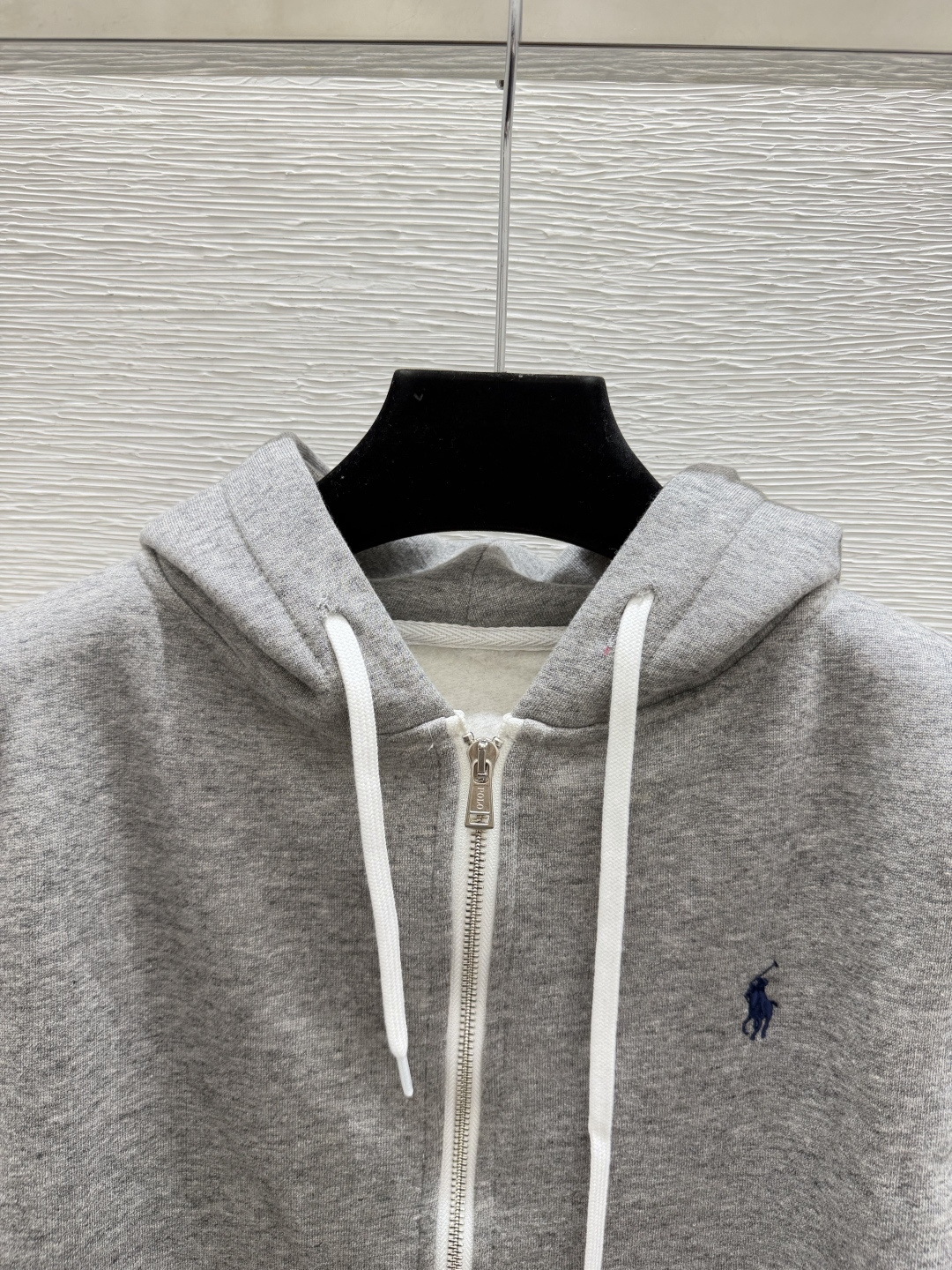 🆕PO家🆕  早秋新款  纯色简约连帽长袖开衫 颜色：灰色 尺码：36.38.40      