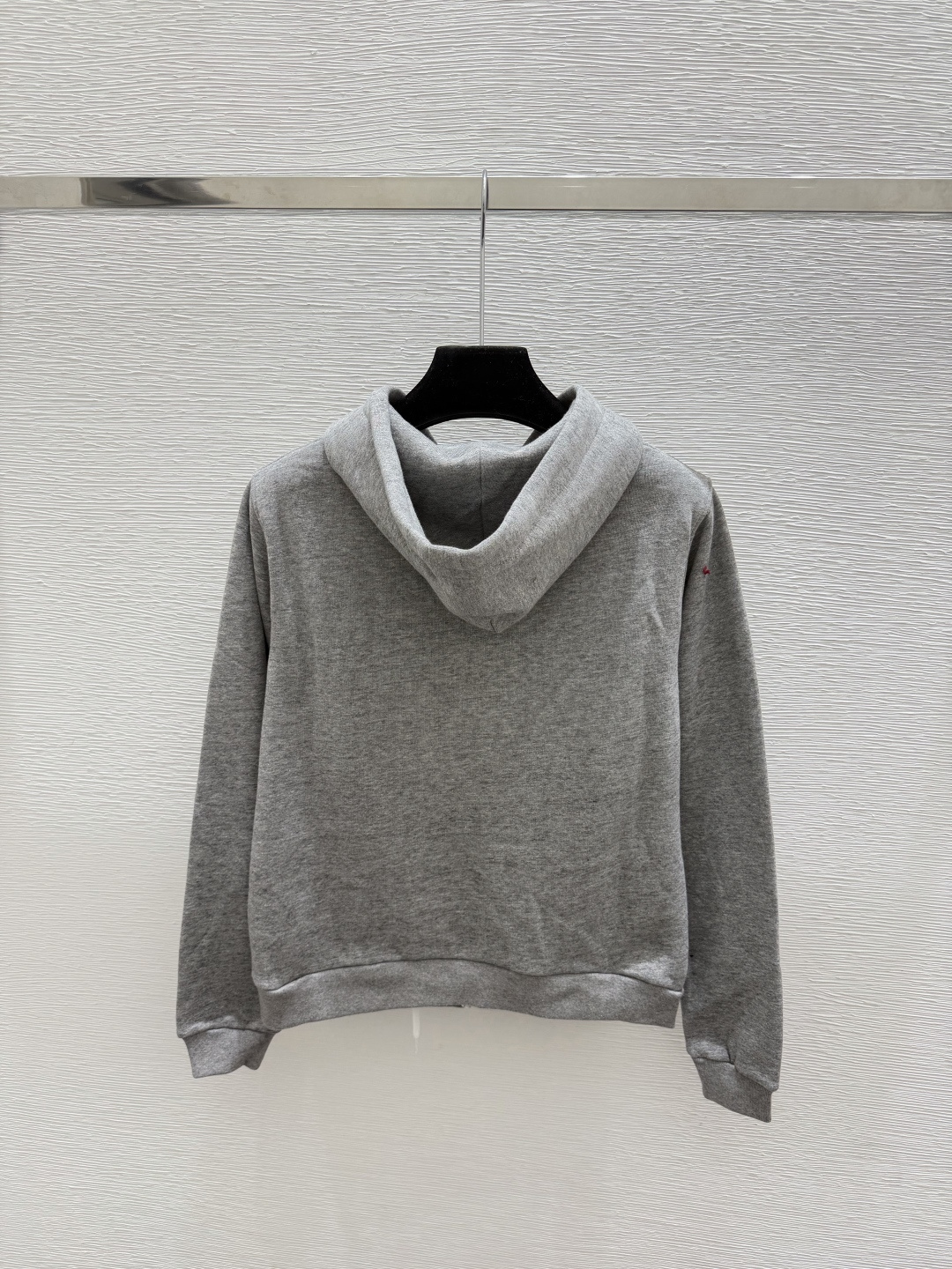 🆕PO家🆕  早秋新款  纯色简约连帽长袖开衫 颜色：灰色 尺码：36.38.40      