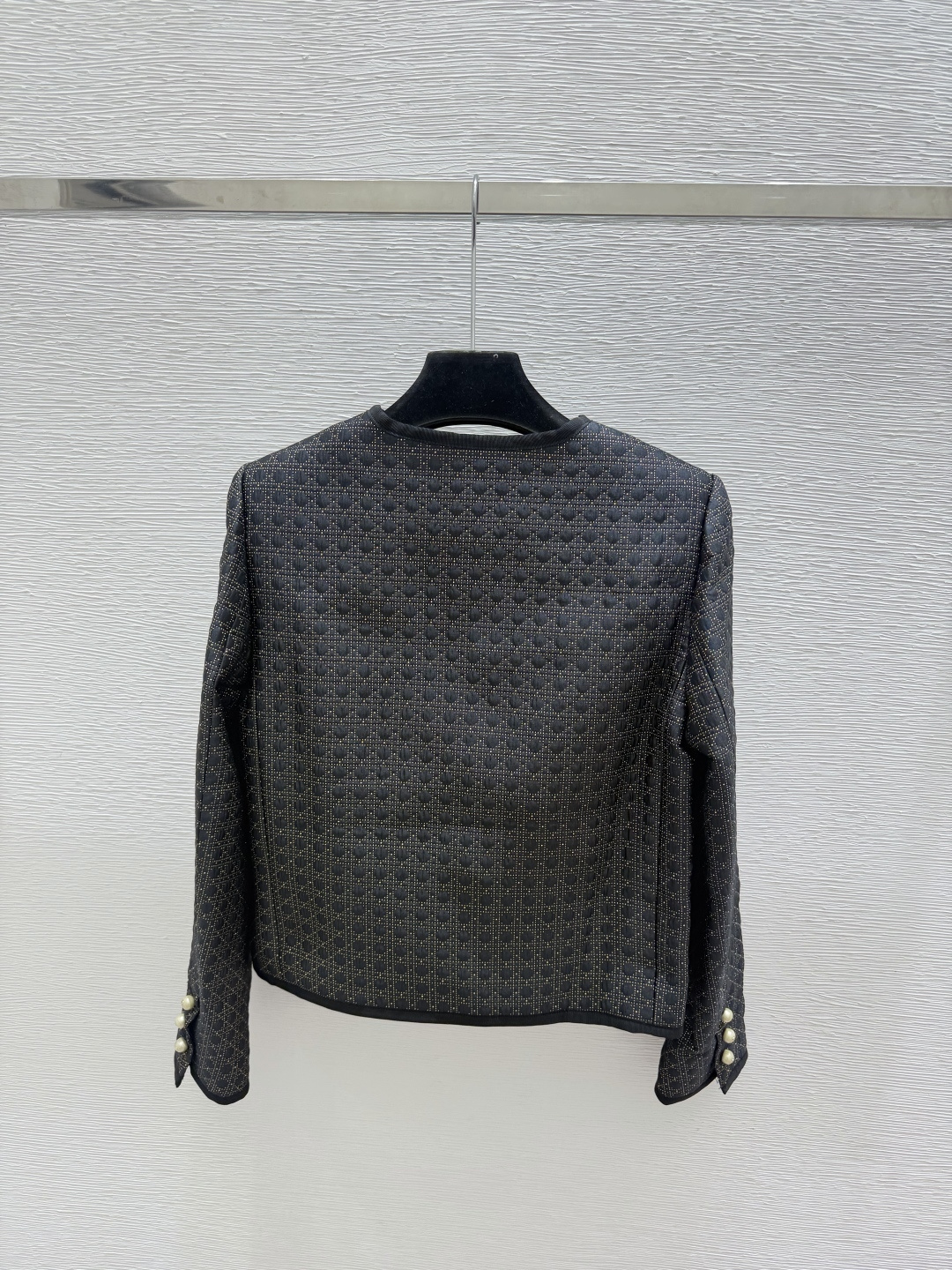 🆕D家🆕  早秋新款  纯色菱格圆领长袖开衫 颜色：黑色 尺码：36.38.40      