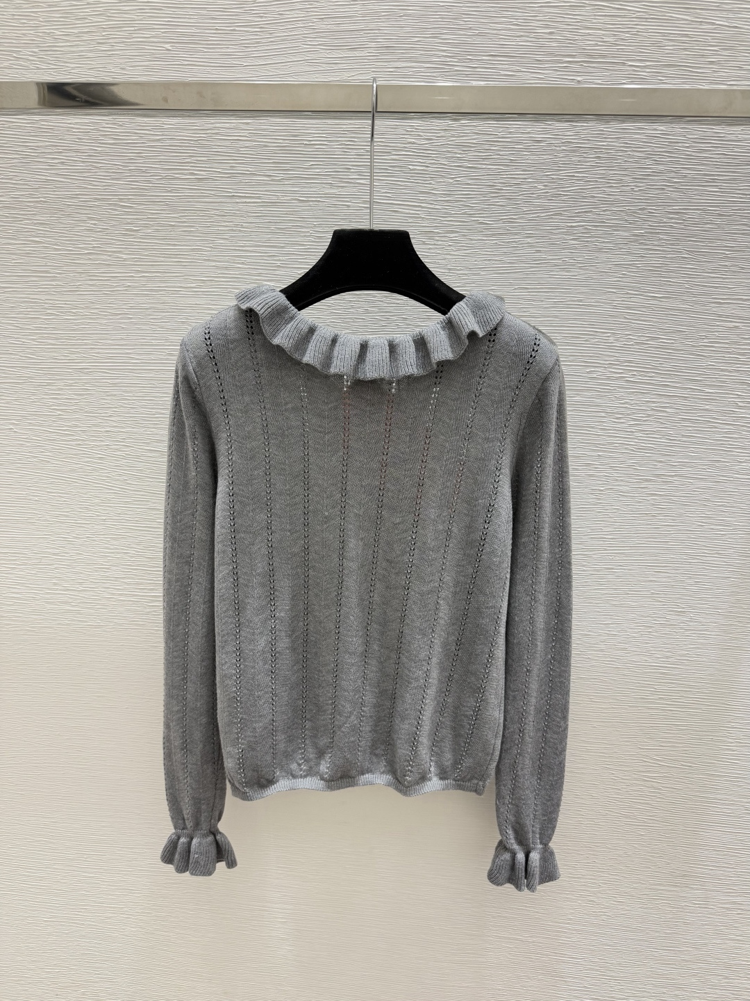 🆕M家🆕  早秋新款  纯色花边针织长袖 颜色：杏色 灰色 尺码：36.38.40      