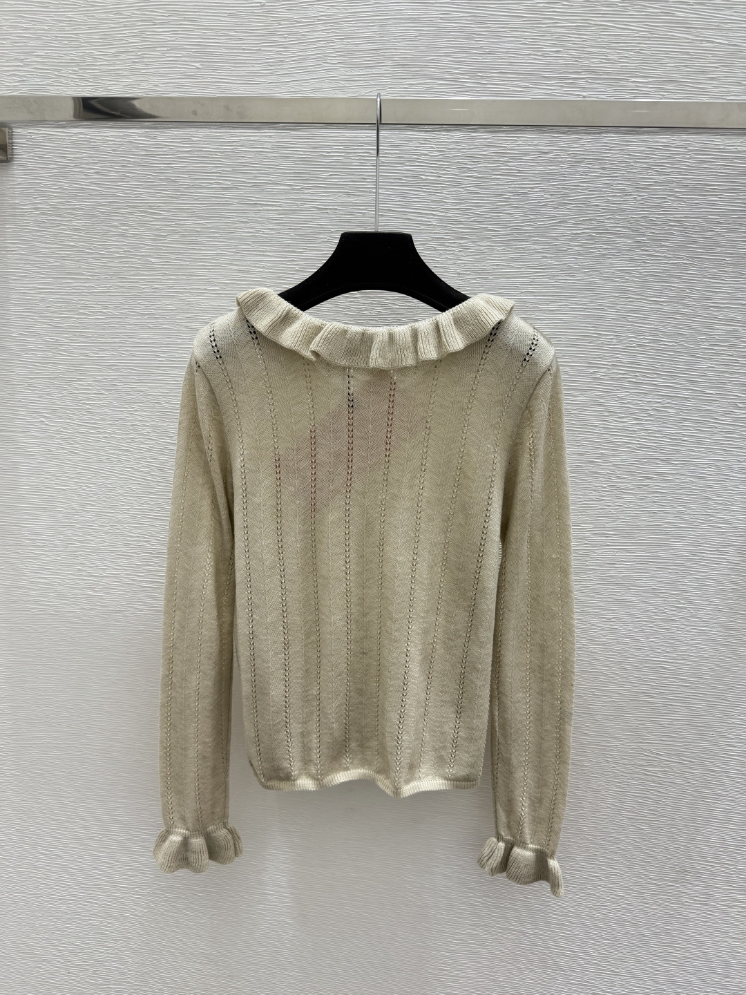 🆕M家🆕  早秋新款  纯色花边针织长袖 颜色：杏色 灰色 尺码：36.38.40      