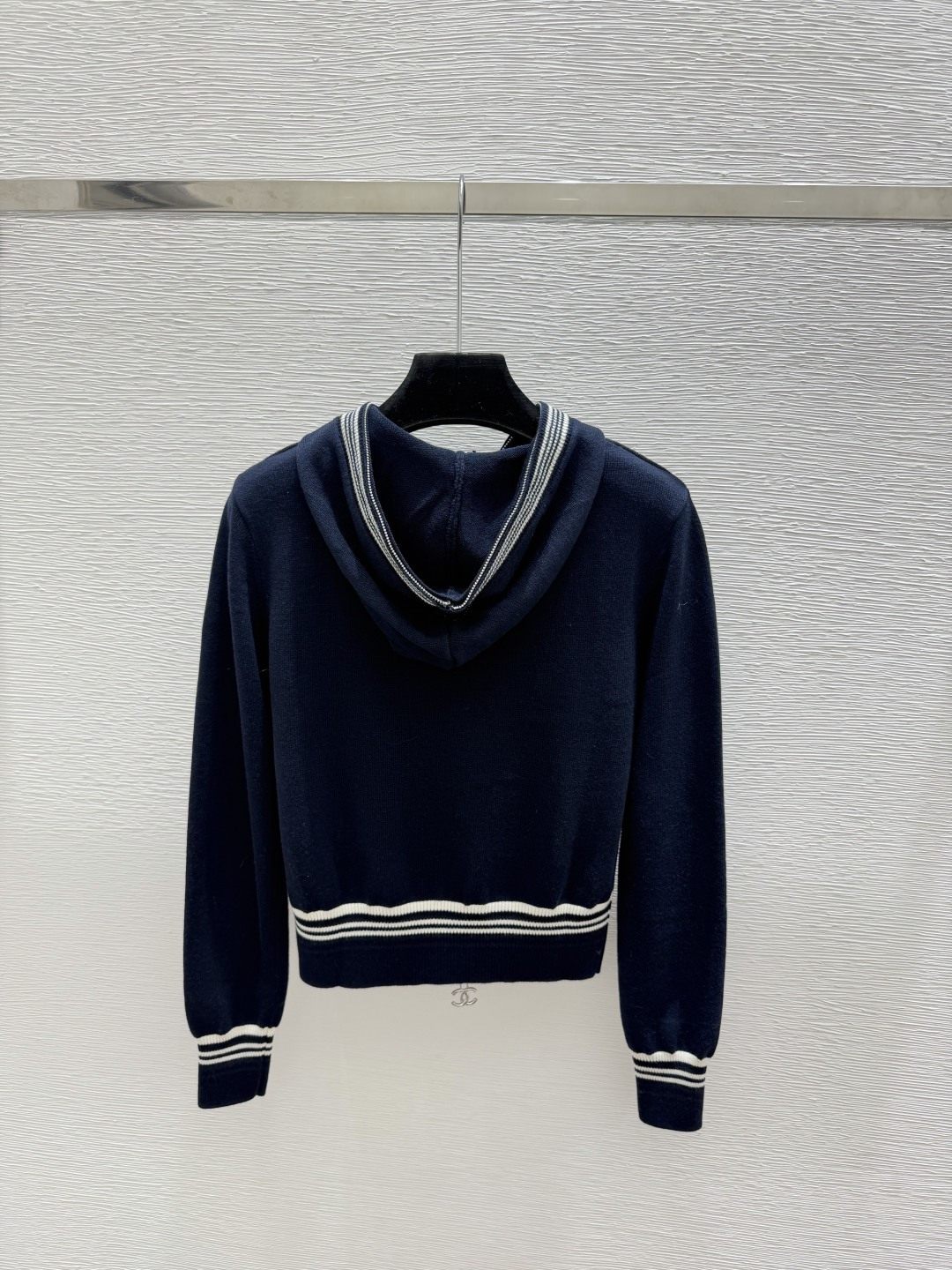 🆕CH家🆕  早秋新款  撞色连帽针织长袖开衫 颜色：灰色 宝蓝 尺码：36.38.40      