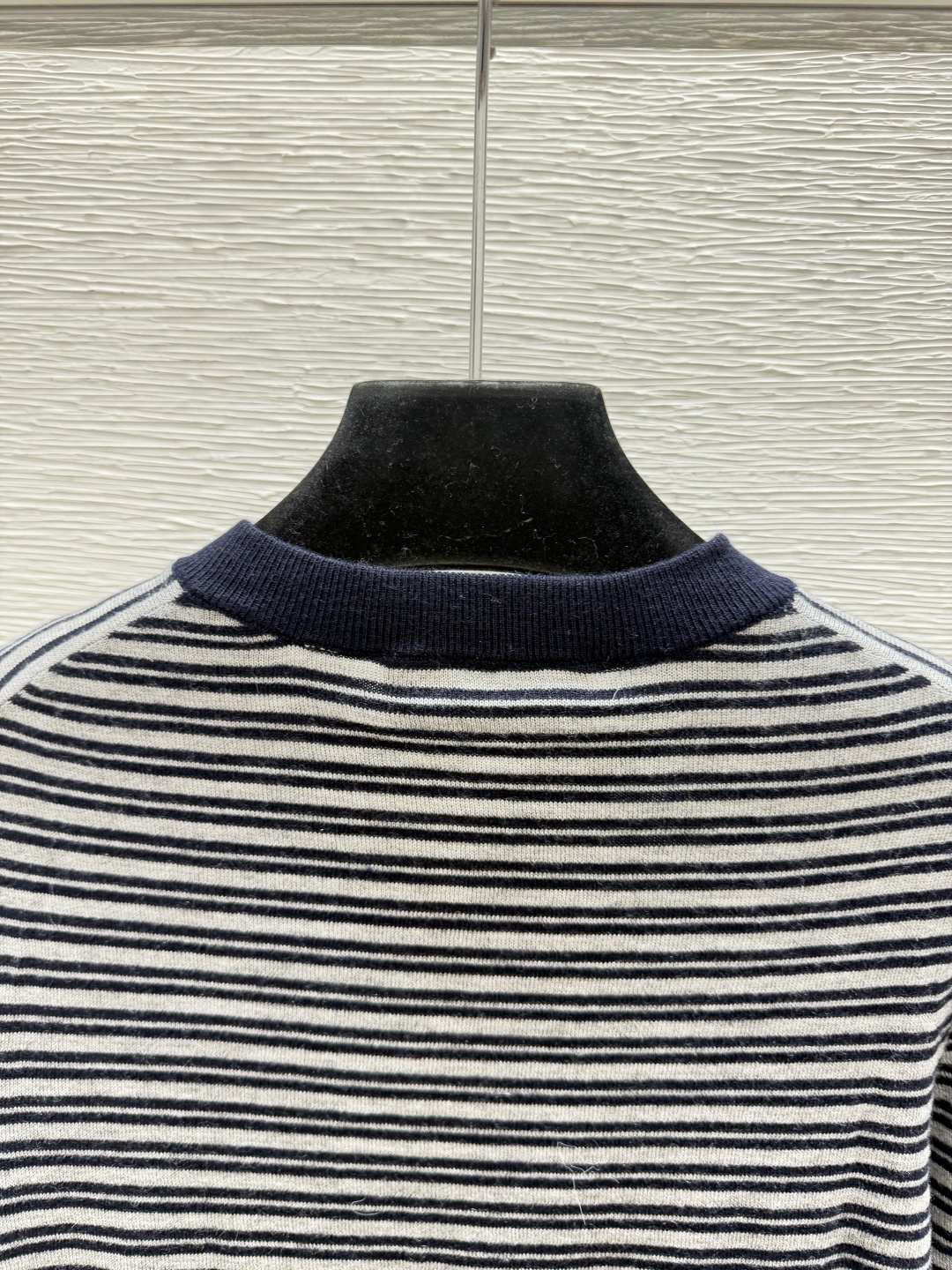 🆕M家🆕  早秋新款  撞色条纹圆领针织短袖 颜色：宝蓝 尺码：36.38.40      