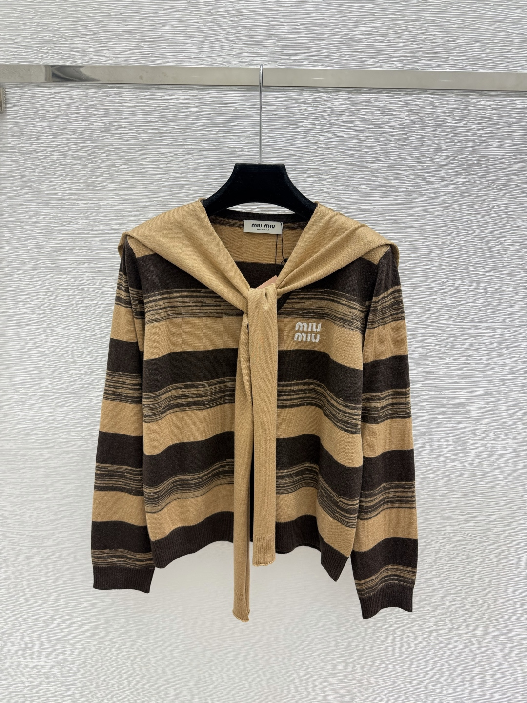 🆕M家🆕  早秋新款  撞色条纹披肩圆领针织长袖开衫 颜色：宝蓝 咖啡 尺码：36.38.40      