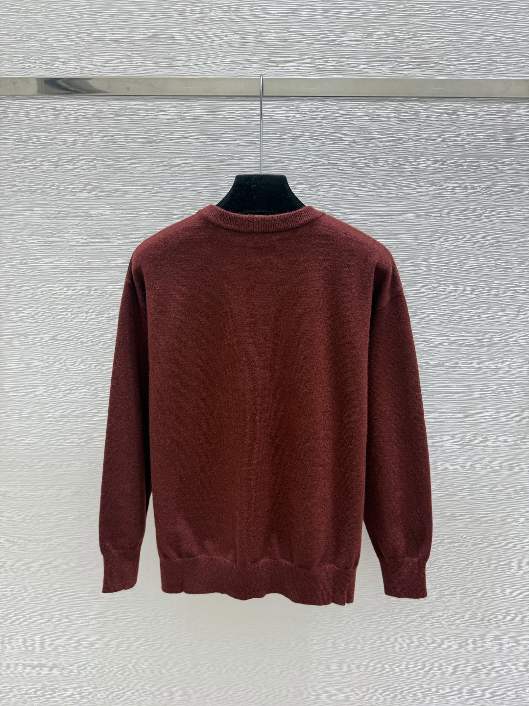 🆕LO家🆕  早秋新款  撞色简约圆领针织长袖 颜色：酒红 灰色 尺码：36.38.40      
