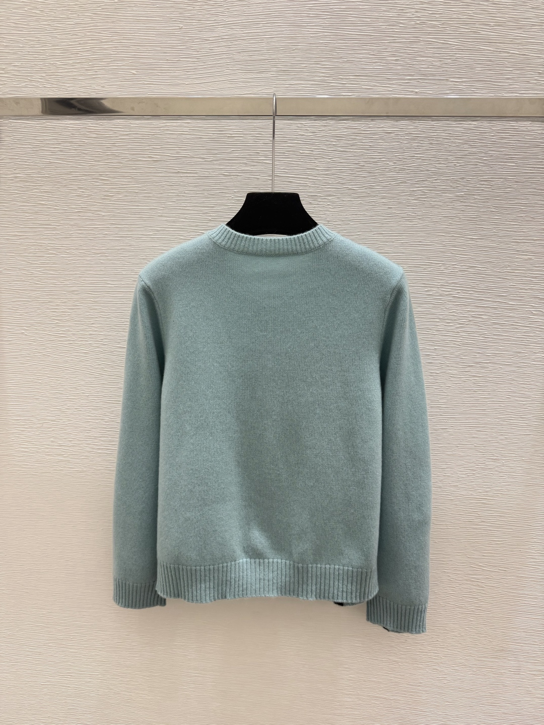 🆕ER家🆕  早秋新款  撞色花卉圆领针织长袖开衫 颜色：杏色 蓝色 尺码：36.38.40      