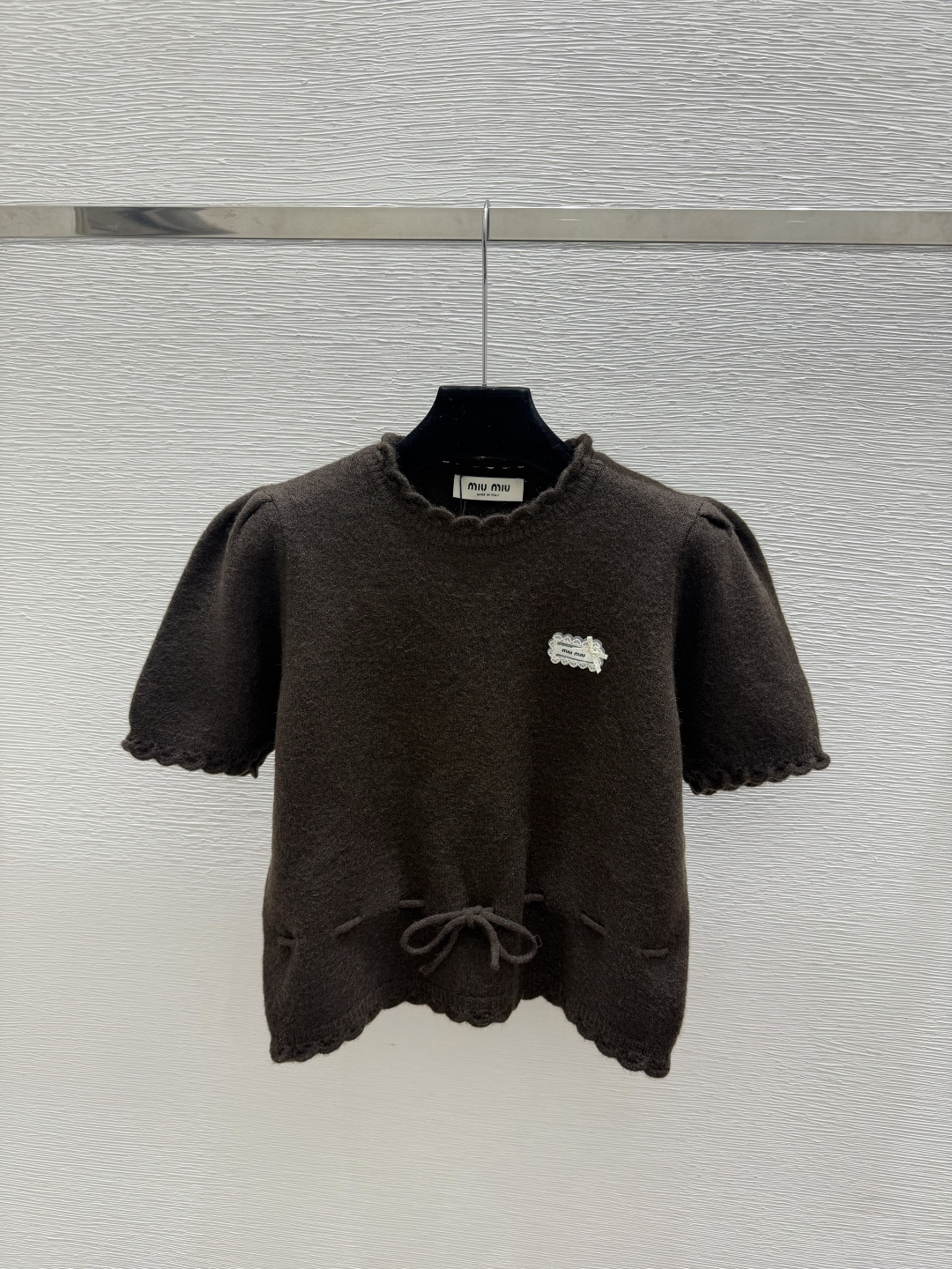 🆕M家🆕  早秋新款  纯色简约圆领针织短袖 颜色：白色 咖啡 尺码：36.38.40      