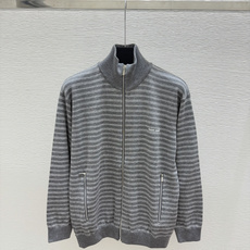 🆕M家🆕 早秋新款 撞色条纹高领针织长袖开衫 颜色:灰色 尺码:36.38.40 🆕M家🆕 早秋新款 撞色条纹高领针织长袖开衫 颜色:灰色 尺码:36.38.40