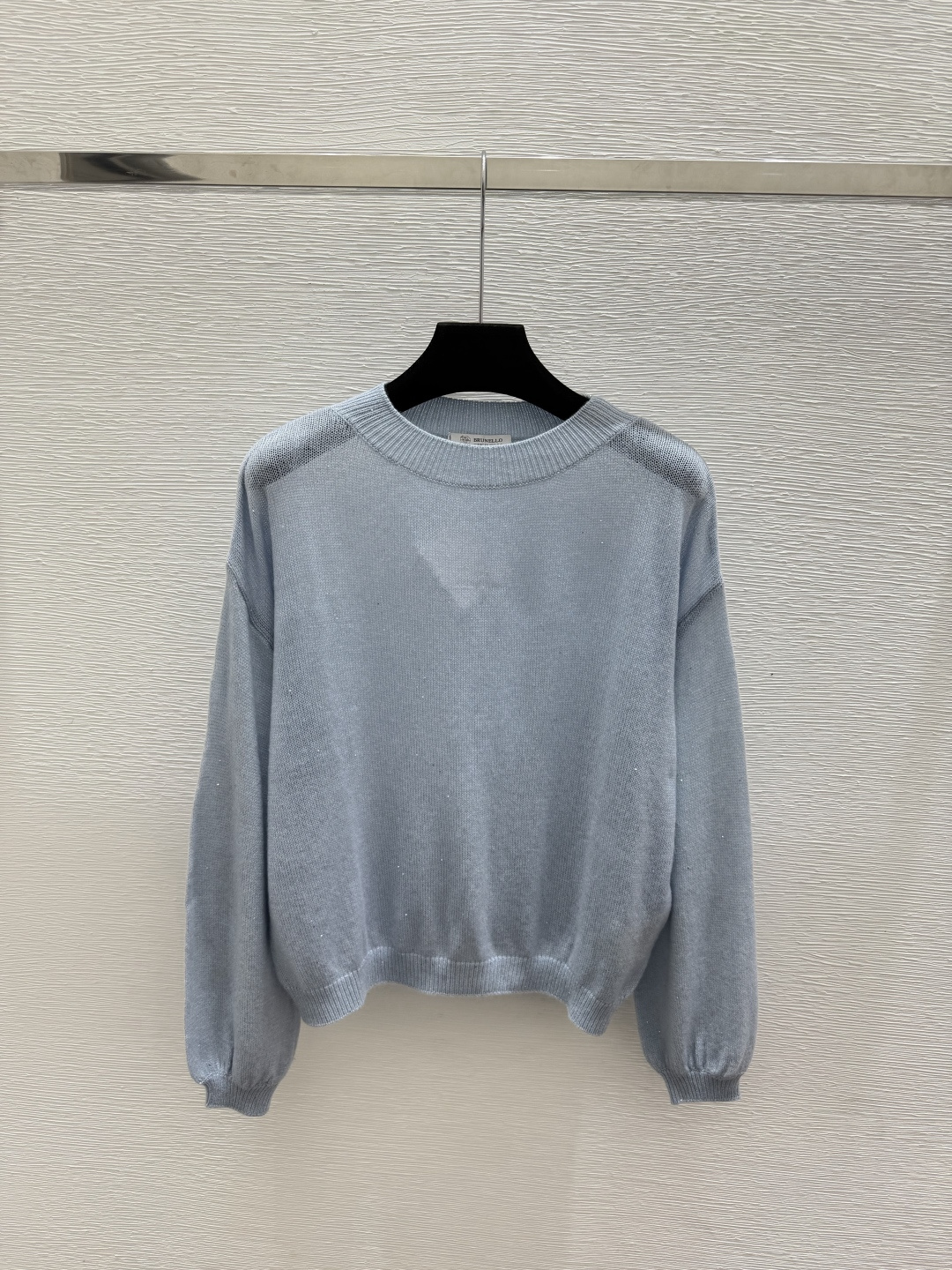🆕BC家🆕  早秋新款  纯色简约圆领针织长袖 颜色：蓝色 杏色 宝蓝 黑色 尺码：36.38.40      