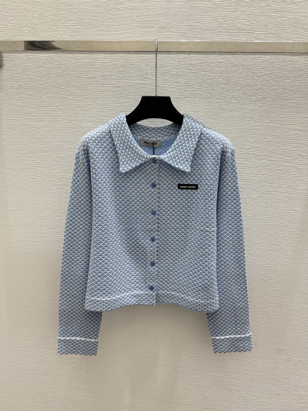 🆕M家🆕  早秋新款  纯色翻领针织长袖开衫 颜色：蓝色 咖啡 黑色 尺码：36.38.40      