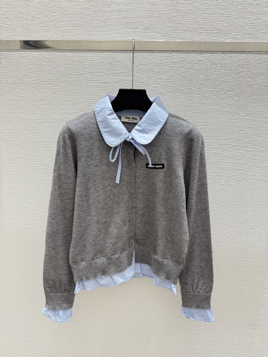 🆕M家🆕  早秋新款 撞色翻领针织长袖开衫 颜色：灰色 宝蓝 尺码：36.38.40      
