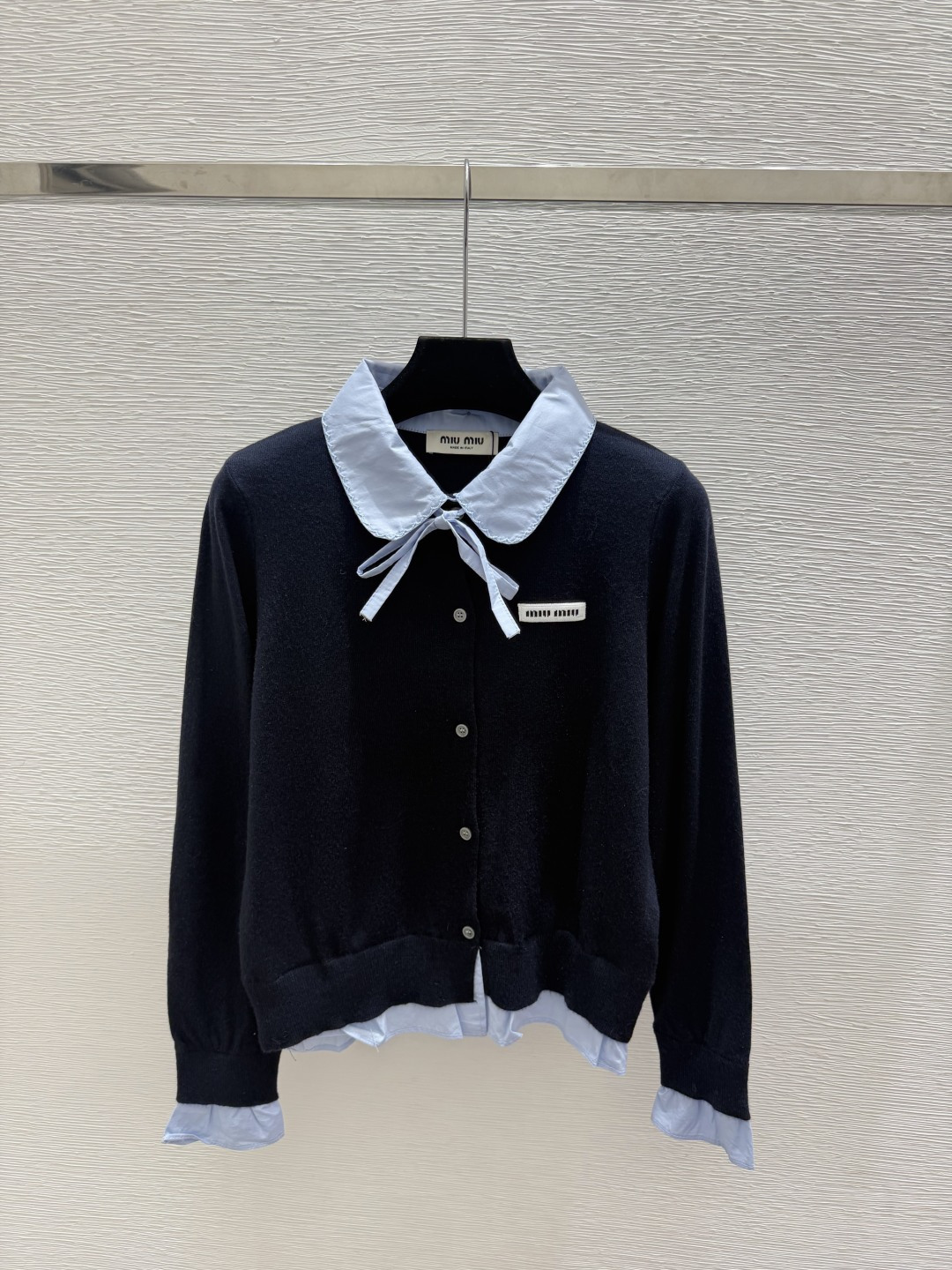 🆕M家🆕  早秋新款 撞色翻领针织长袖开衫 颜色：灰色 宝蓝 尺码：36.38.40      