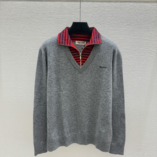 🆕M家🆕 早秋新款 撞色假两件翻领针织长袖 颜色:灰色 尺码:36.38.40 🆕M家🆕 早秋新款 撞色假两件翻领针织长袖 颜色:灰色 尺码:36.38.40