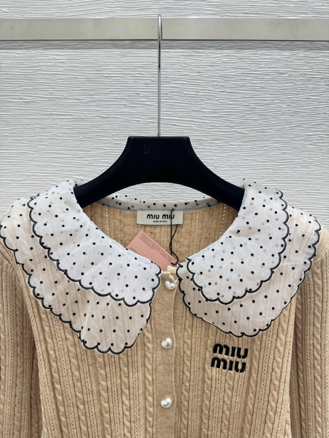 🆕M家🆕  早秋新款  撞色翻领针织长袖开衫 颜色：卡其 黑色 尺码：36.38.40      