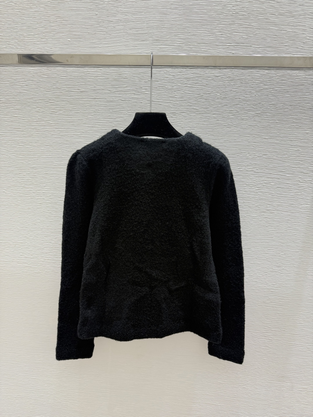 🆕M家🆕  早秋新款  纯色简约圆领针织长袖开衫 颜色：白色 黑色 尺码：36.38.40      