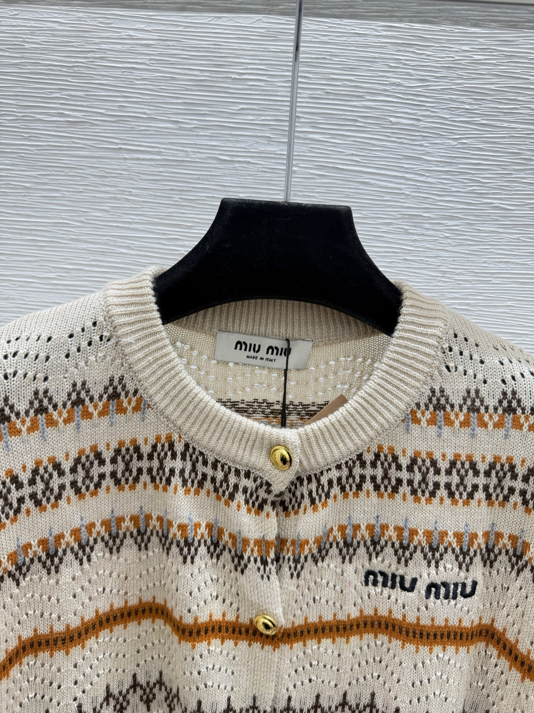 🆕M家🆕  早秋新款  撞色条纹圆领针织长袖开衫 颜色：杏色 咖啡 尺码：36.38.40      