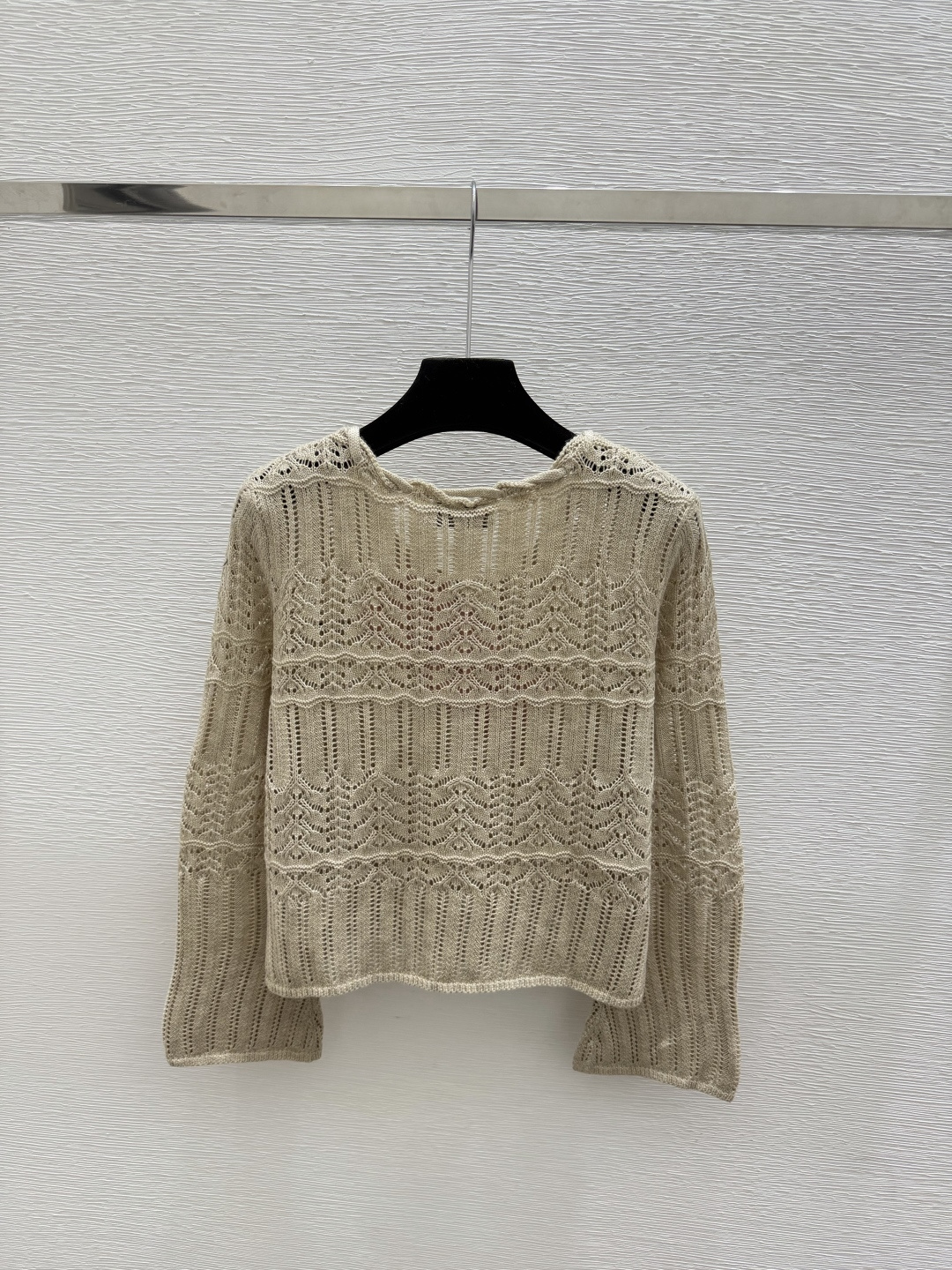 🆕M家🆕  早秋新款  纯色简约针织长袖 颜色：白色 卡其 尺码：36.38.40      