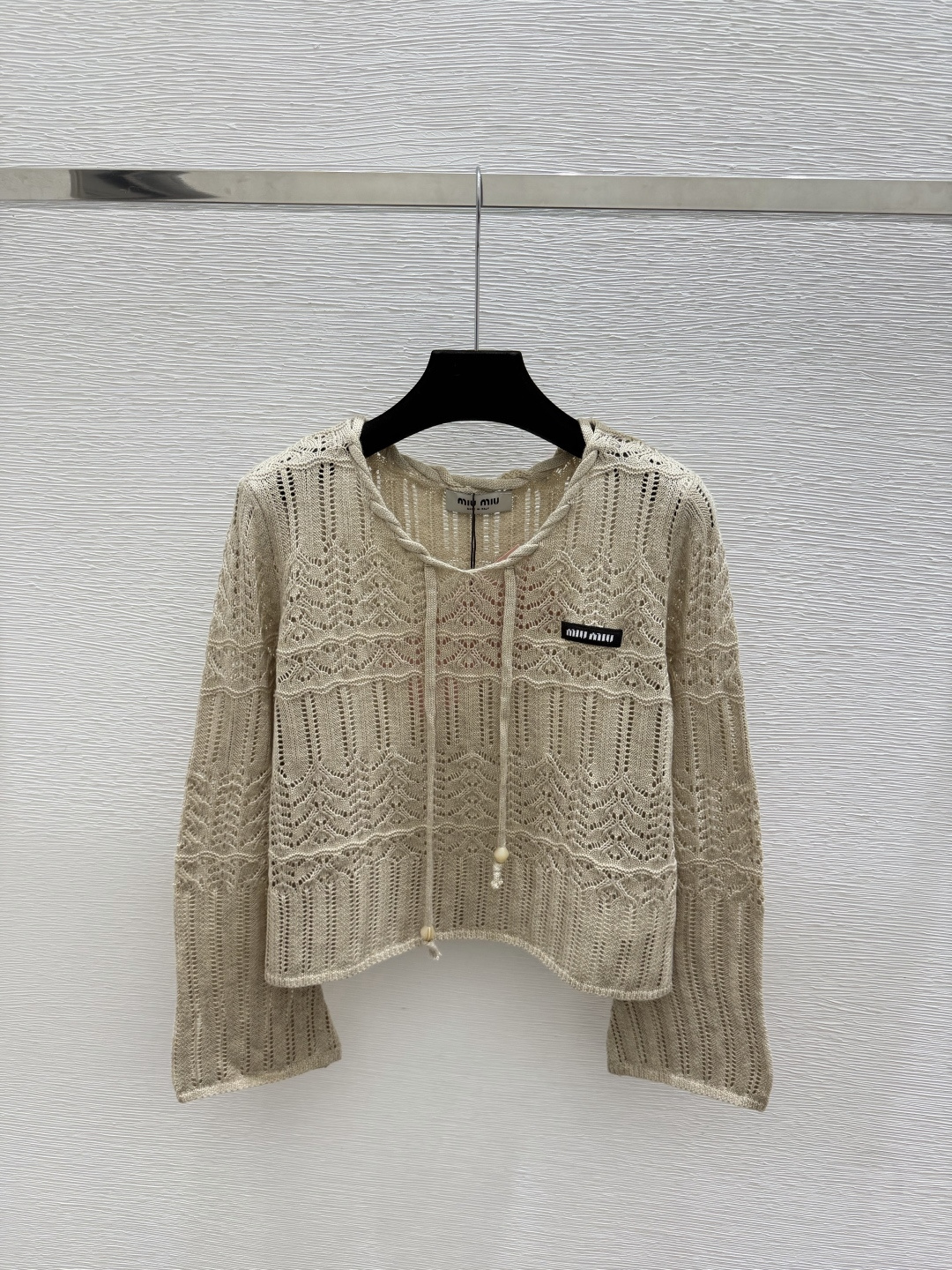 🆕M家🆕  早秋新款  纯色简约针织长袖 颜色：白色 卡其 尺码：36.38.40      