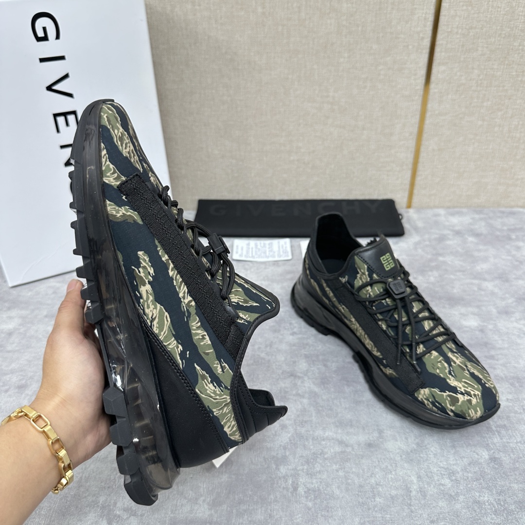 💋💍GVX 新品 Givench* 纪梵~希 SPECTRE慢跑低帮拉链休闲鞋 这款运动鞋采用进口
