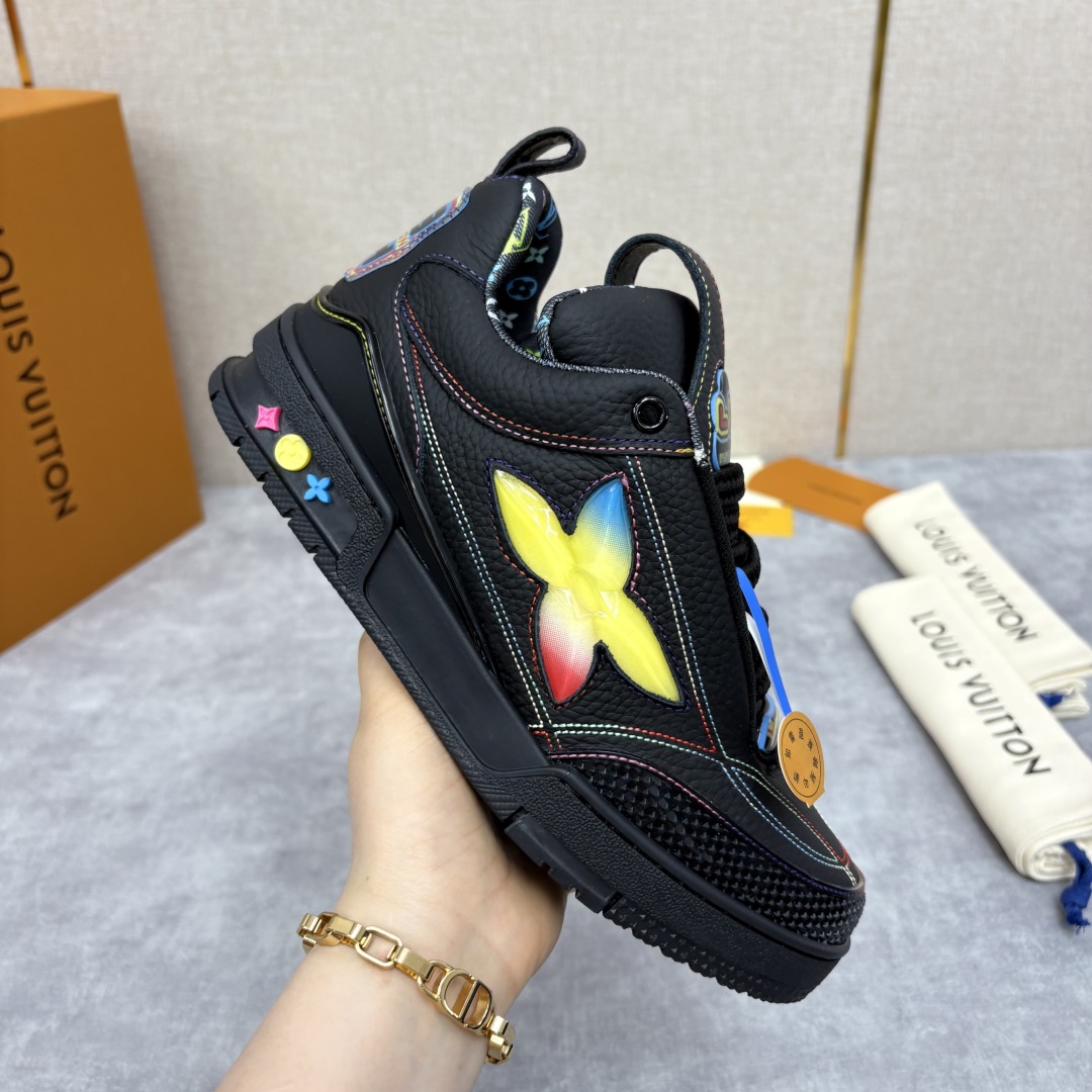 💋💍L家新品  SKATE 复古运动鞋面包鞋  官方 11,100   本款 L*V Skate 运动鞋