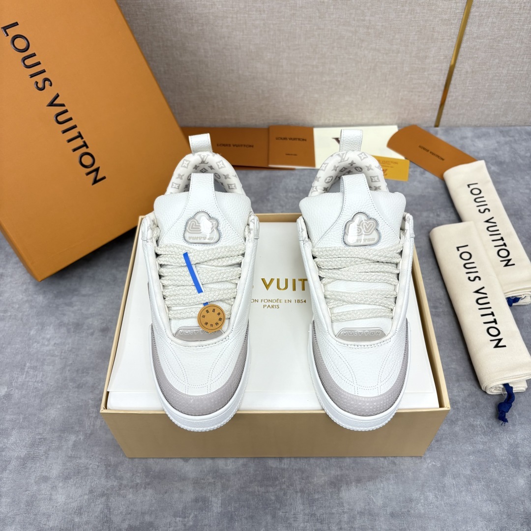 💋💍L家新品 SKATE 复古运动鞋面包鞋 官方 11,100 本款 L*V Skate 运动鞋