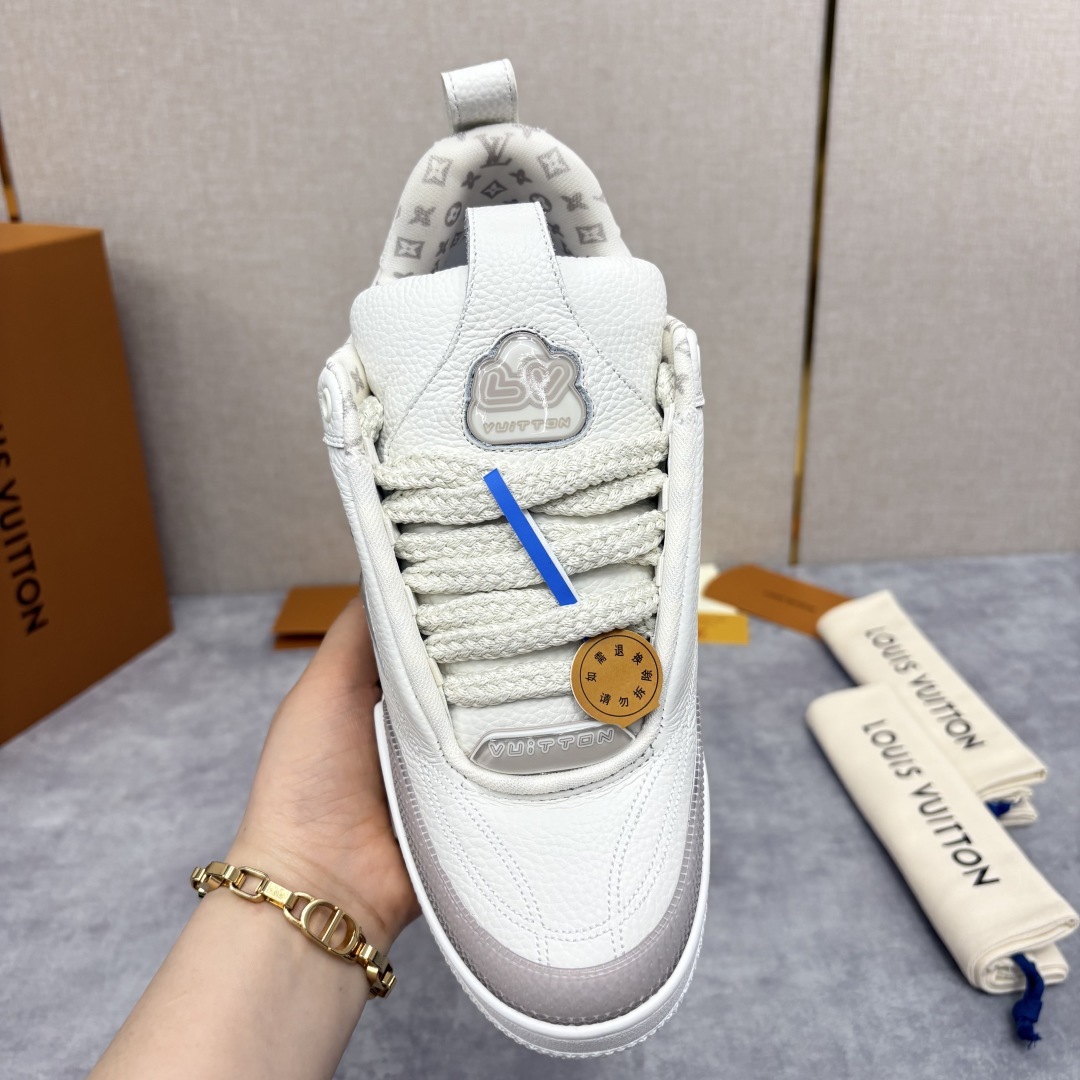 💋💍L家新品 SKATE 复古运动鞋面包鞋 官方 11,100 本款 L*V Skate 运动鞋