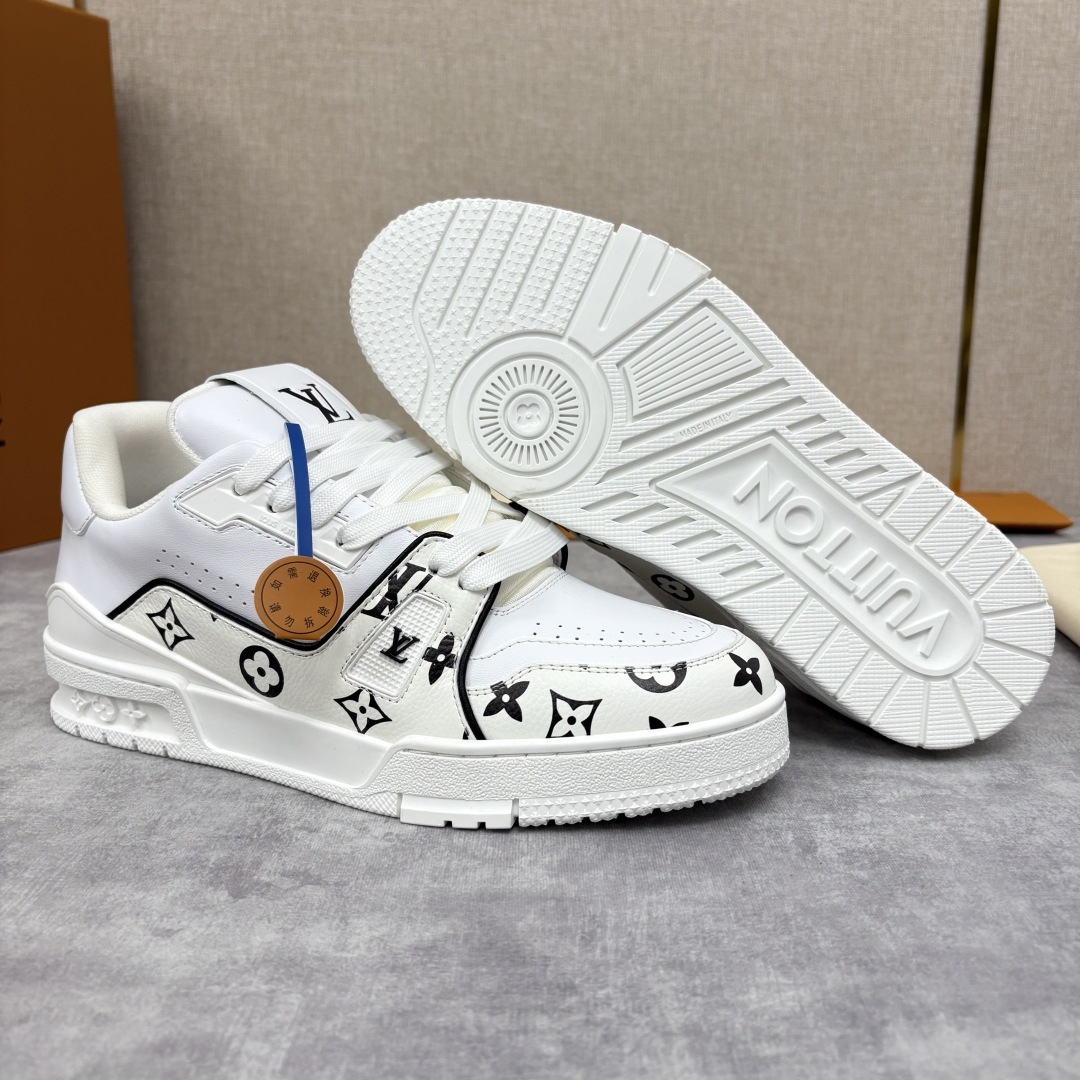 💋💍L家新品 TRAINER 运动鞋系列 官方 10,600 本款L*V Trainer