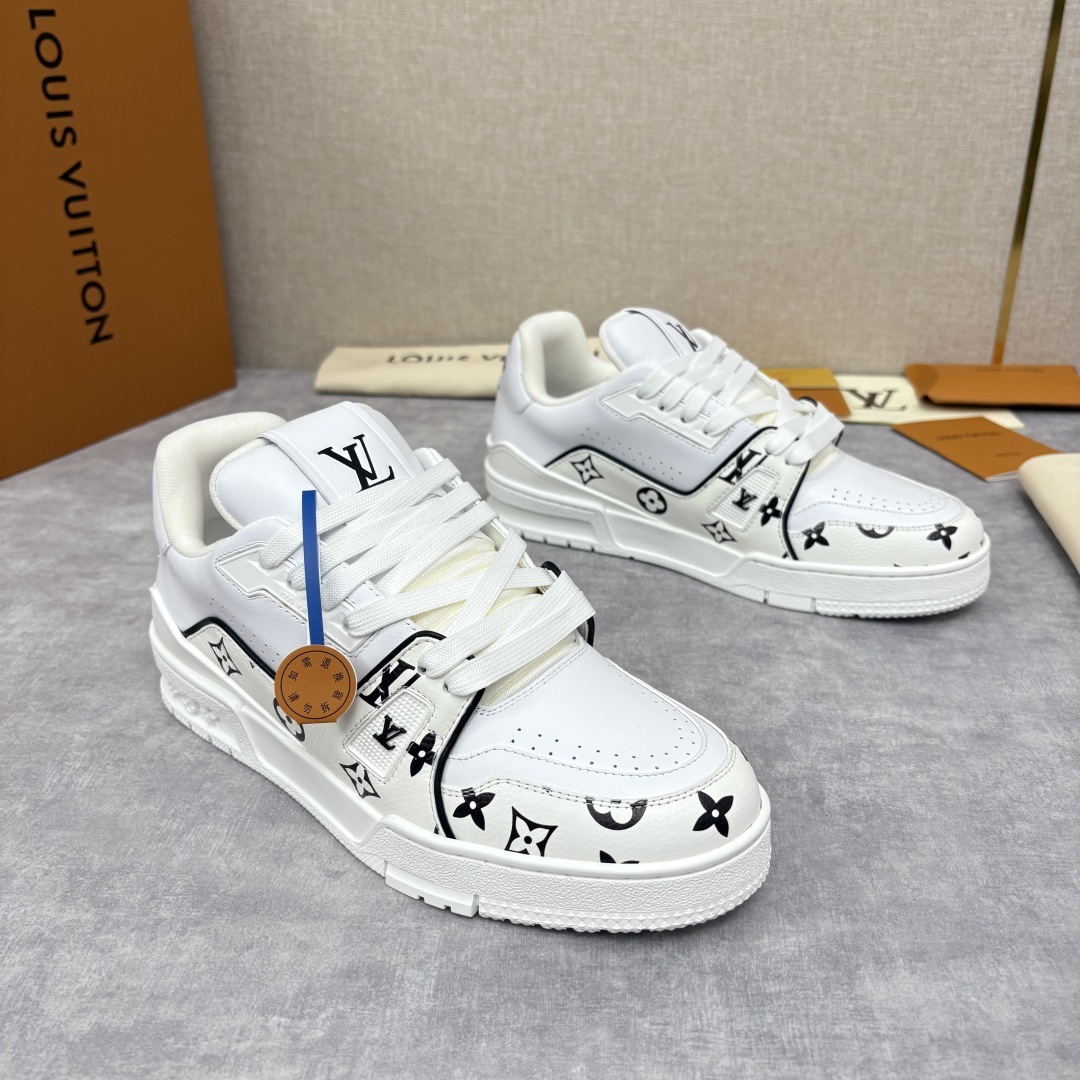 💋💍L家新品 TRAINER 运动鞋系列 官方 10,600 本款L*V Trainer