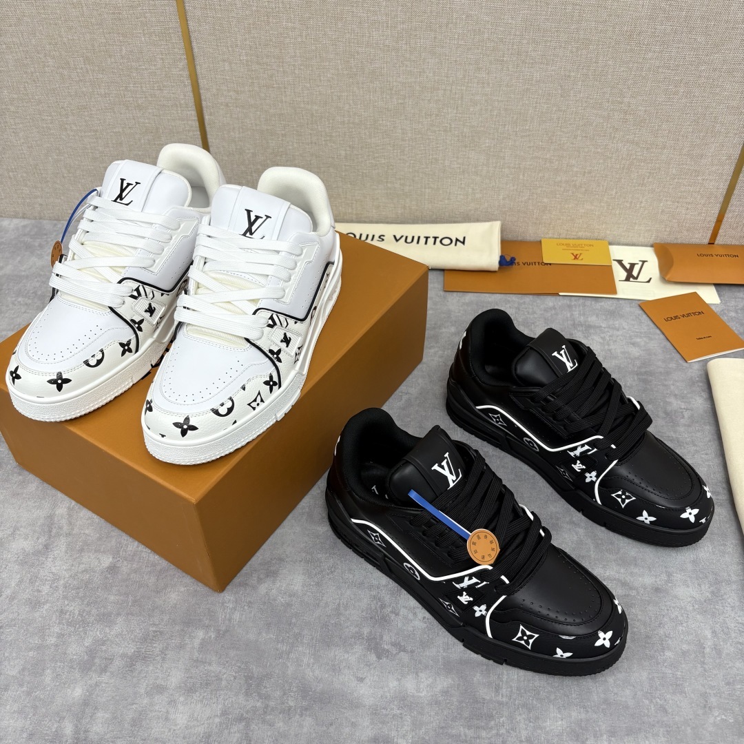 💋💍L家新品 TRAINER 运动鞋系列 官方 10,600 本款L*V Trainer
