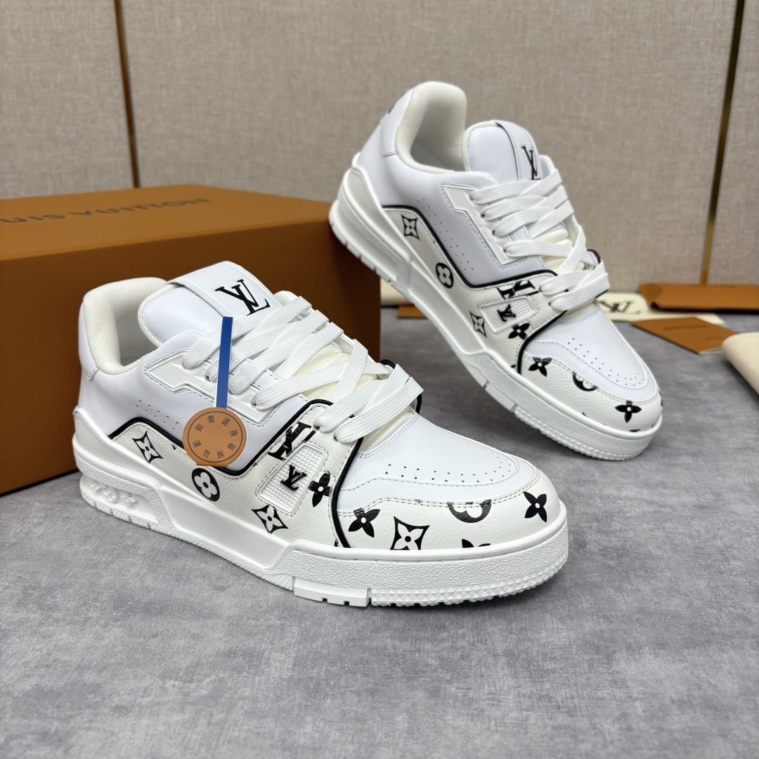 💋💍L家新品 TRAINER 运动鞋系列 官方 10,600 本款L*V Trainer